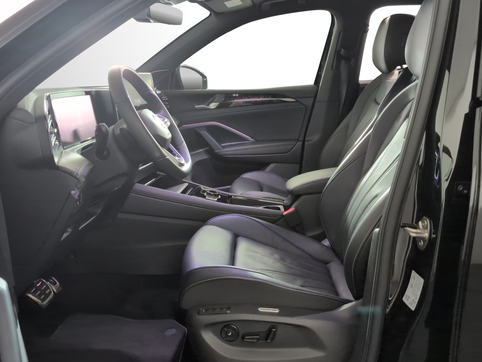 VW Tiguan 2.0 TSI DSG R-Line 4Motion-image-5