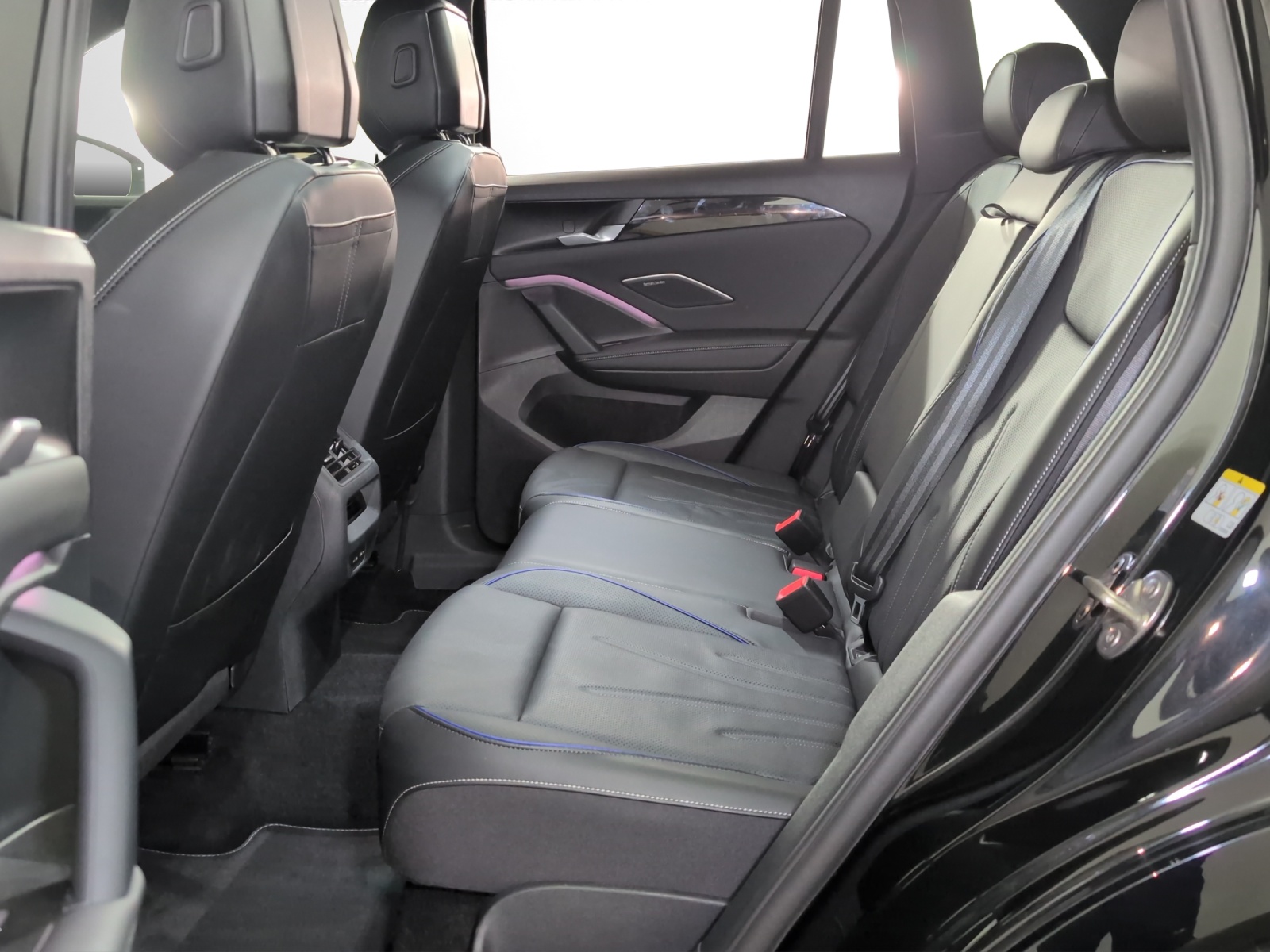 VW Tiguan 2.0 TSI DSG R-Line 4Motion-image-7