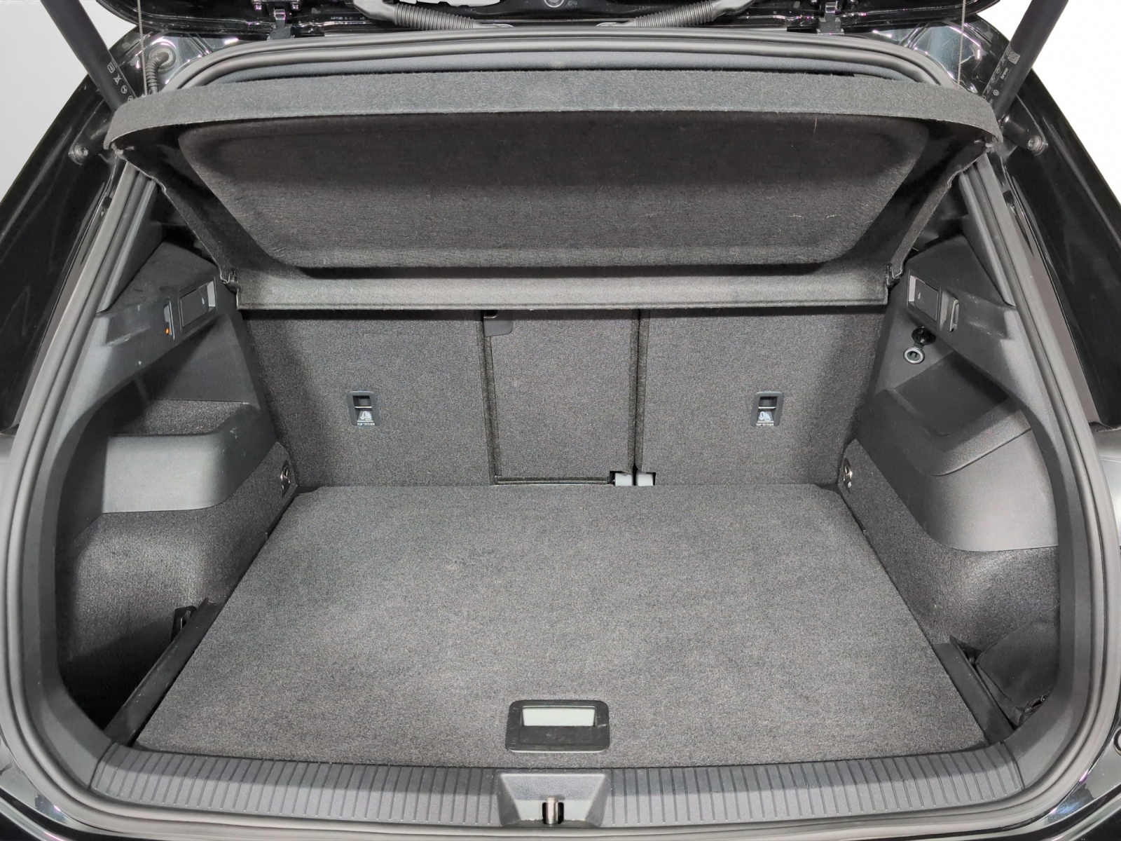 VW Tiguan 2.0 TSI DSG R-Line 4Motion-image-14