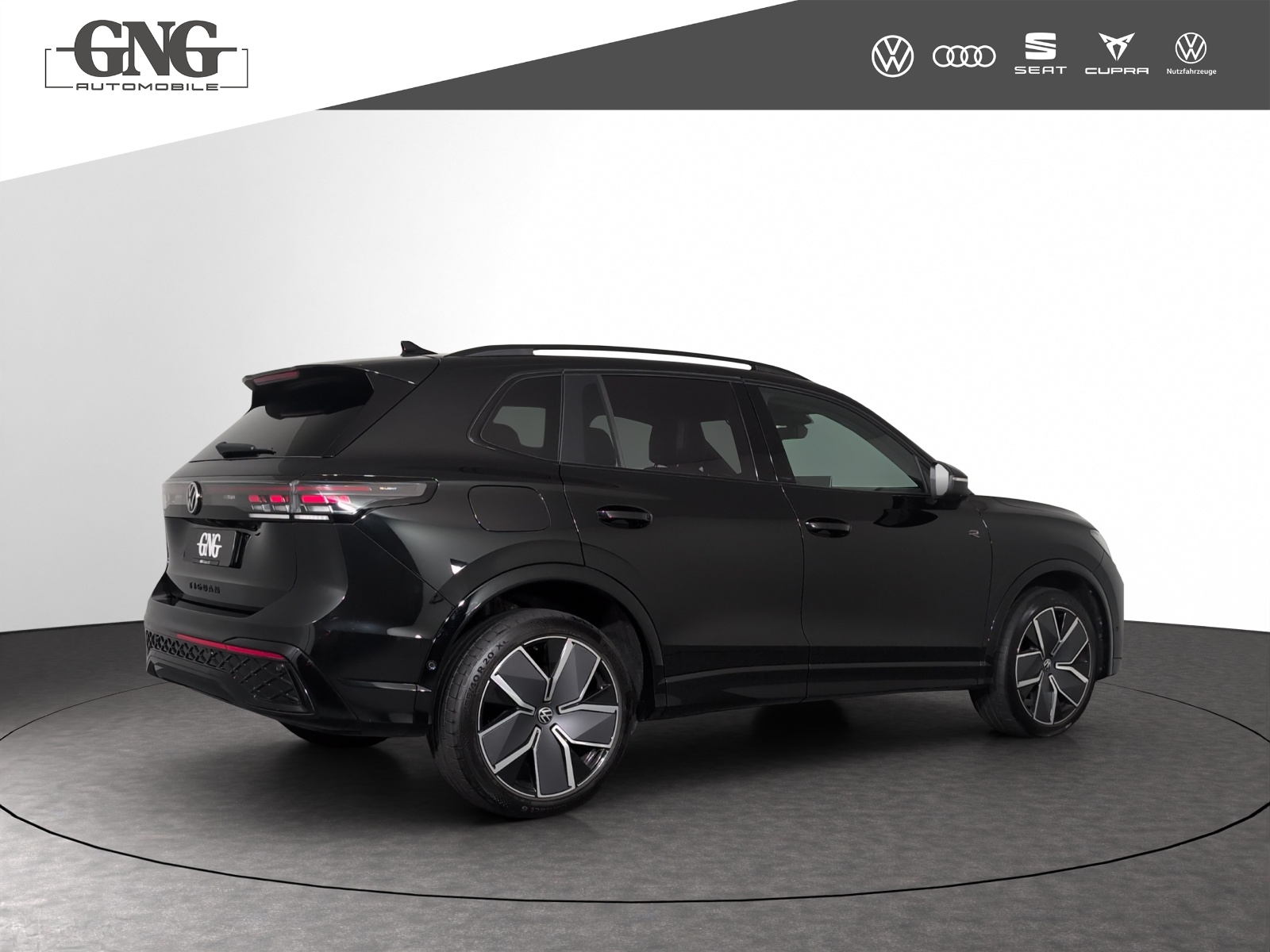VW Tiguan 2.0 TSI DSG R-Line 4Motion-image-2