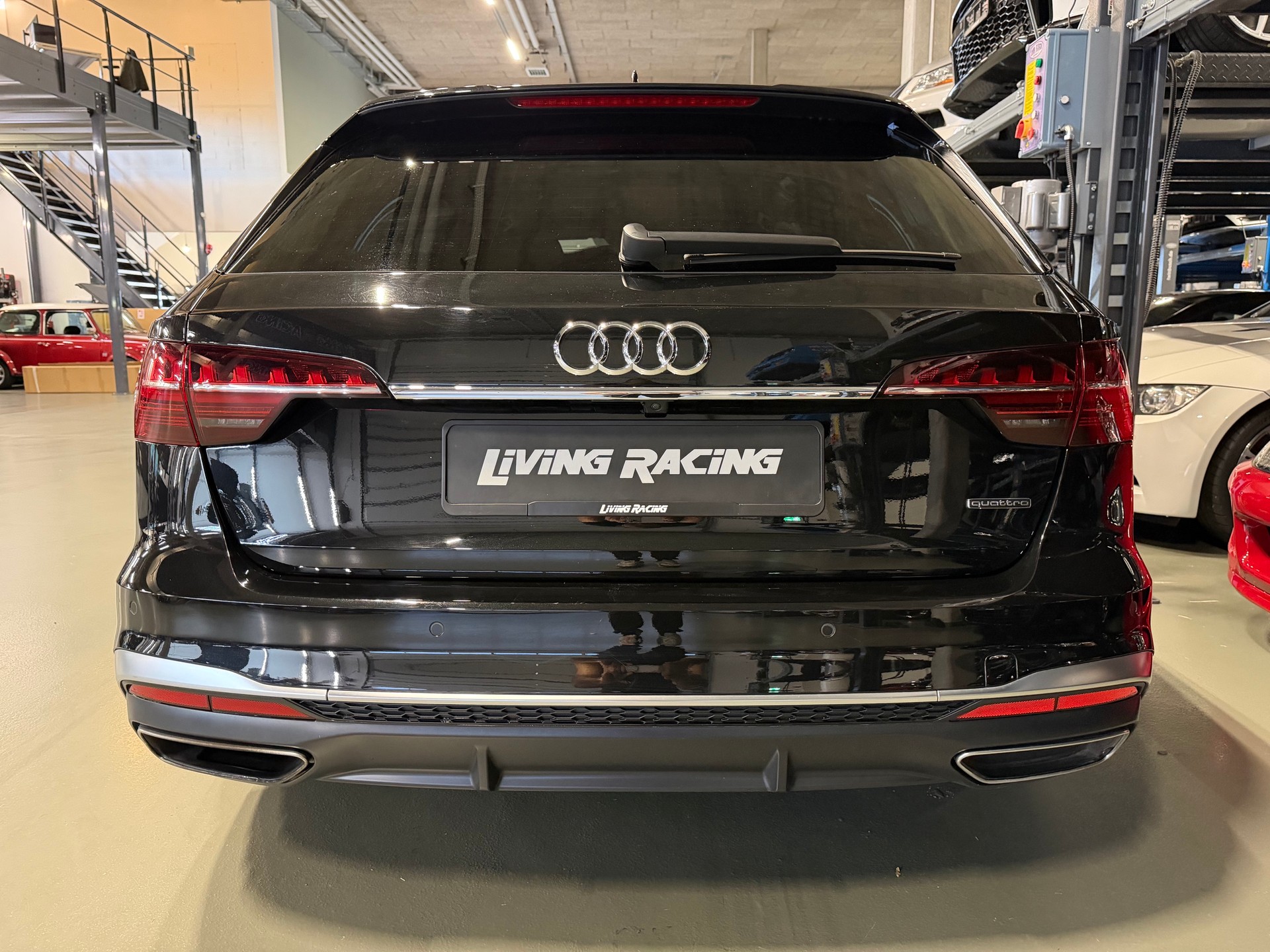 AUDI A4 Avant 40 TDI S line quattro S-tronic *VHC CH*-image-3
