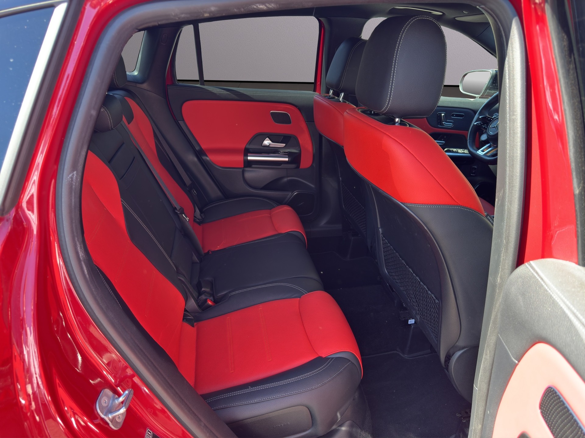 MERCEDES-BENZ GLA AMG 35 4Matic 8G-DCT-image-15