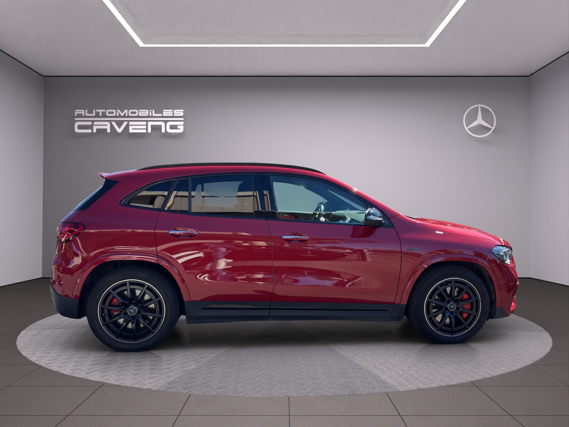 MERCEDES-BENZ GLA AMG 35 4Matic 8G-DCT-image-5