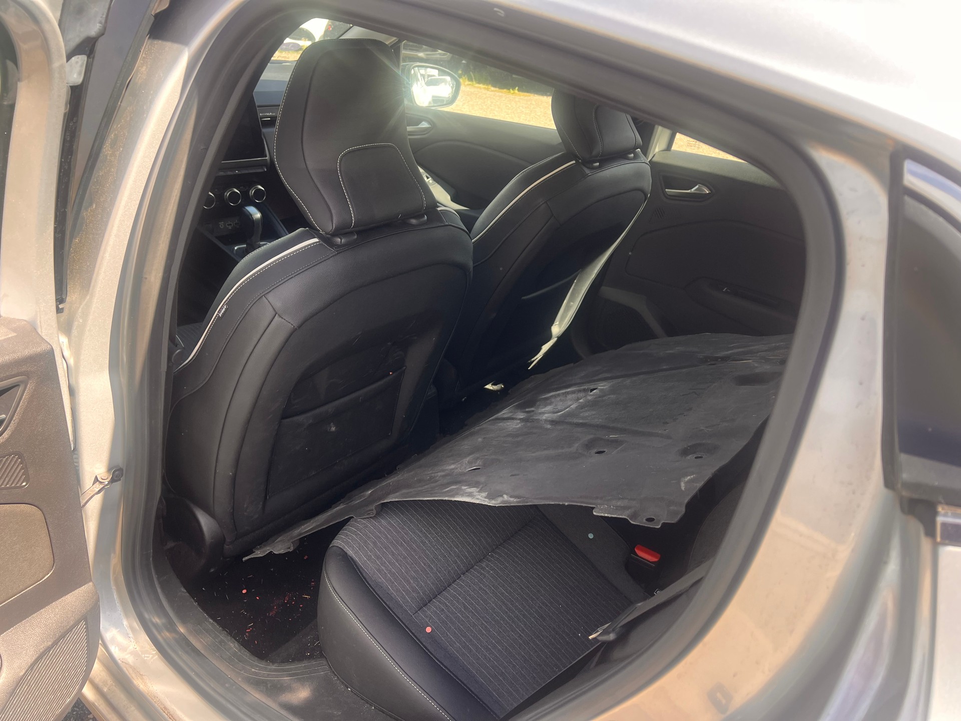RENAULT Clio 1.3 Intens EDC-image-8