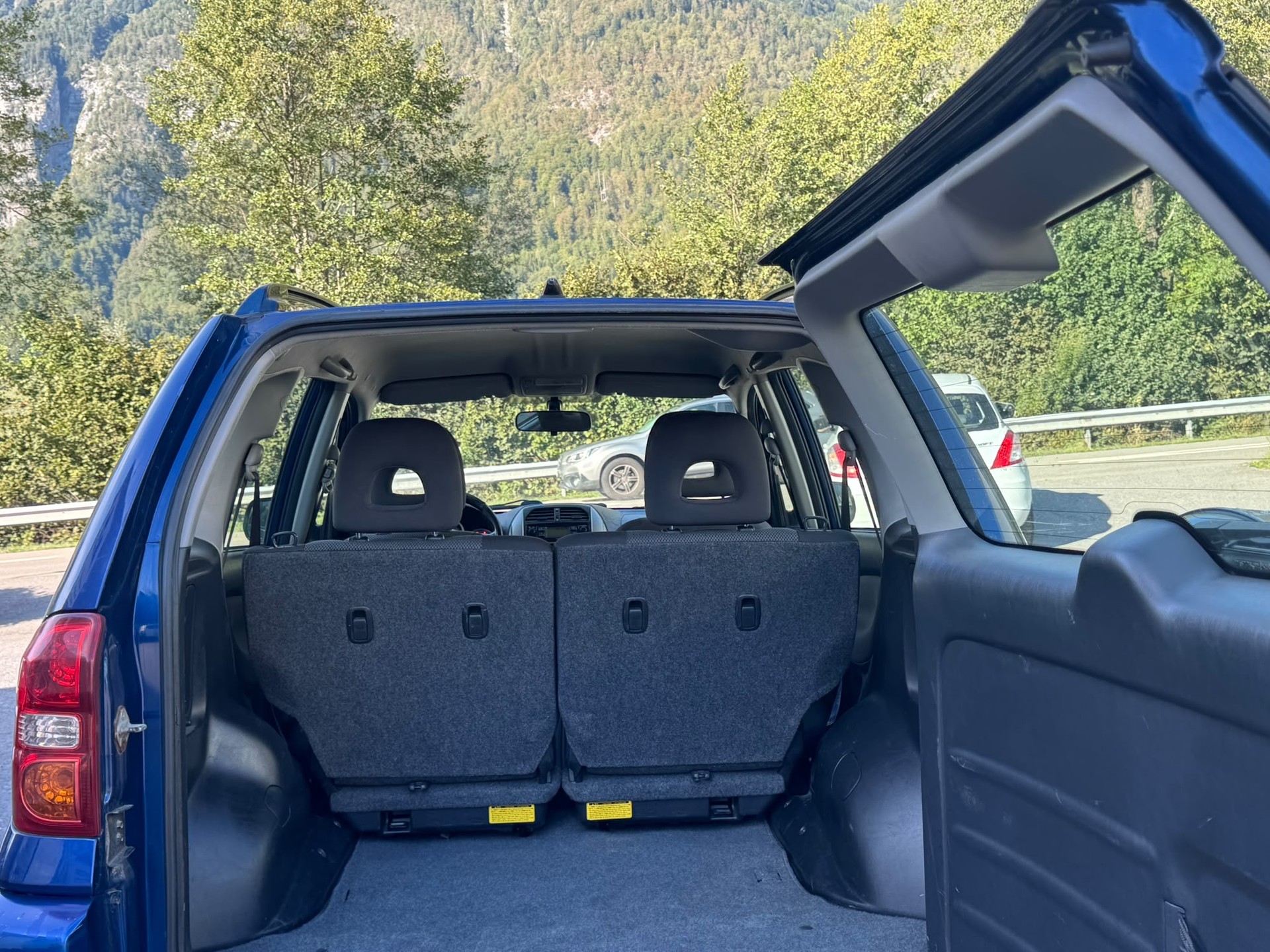 TOYOTA RAV-4 2.0 16V Linea Luna-image-3