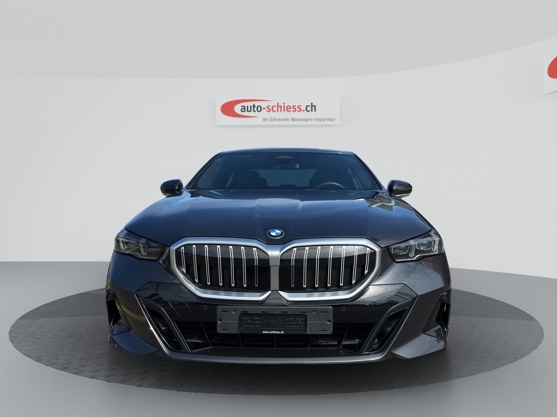 BMW 520d 48V M Sport Steptronic-image-1