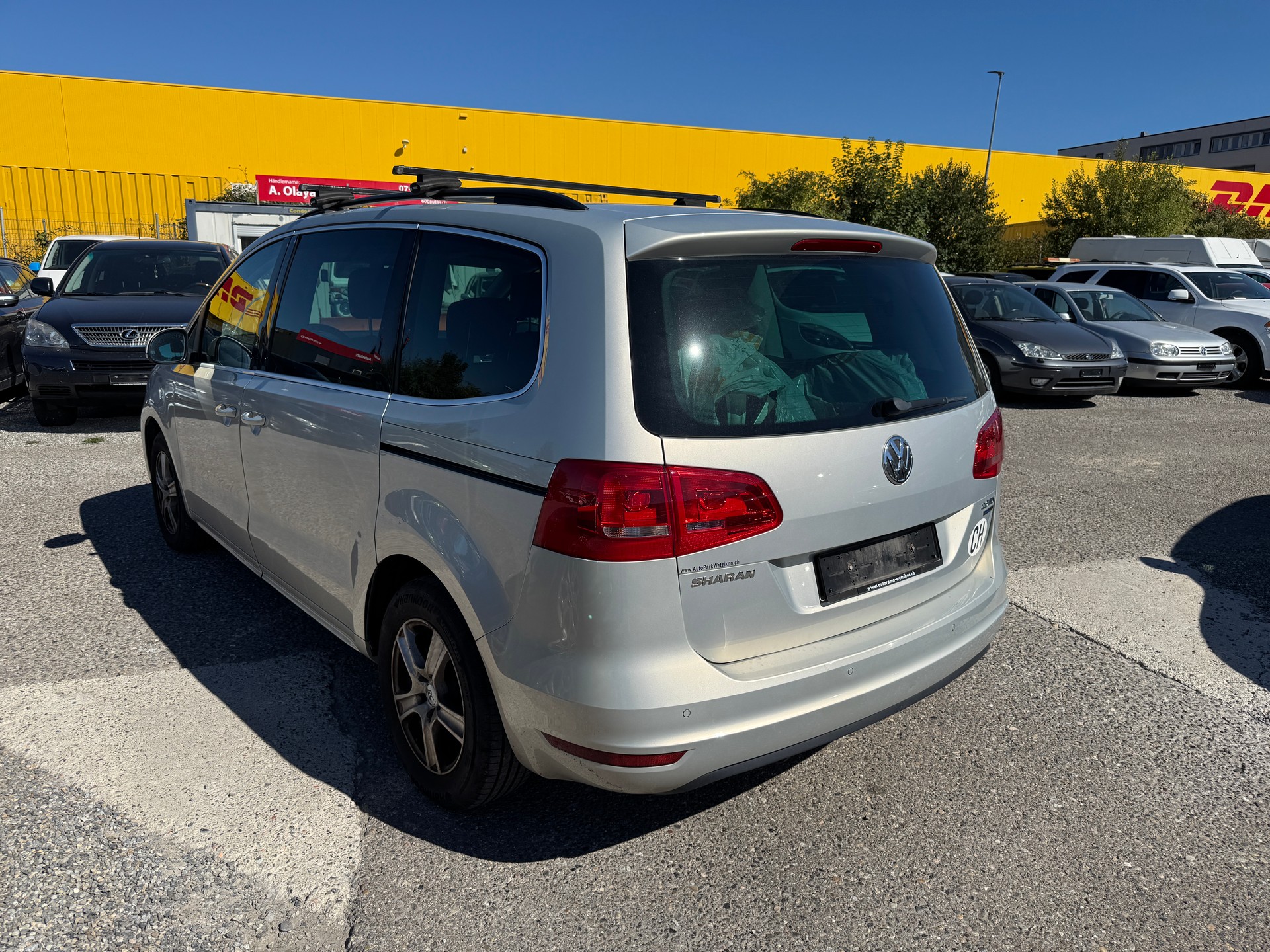 VW Sharan 2.0 TDI BlueMotion Technology Trendline-image-4