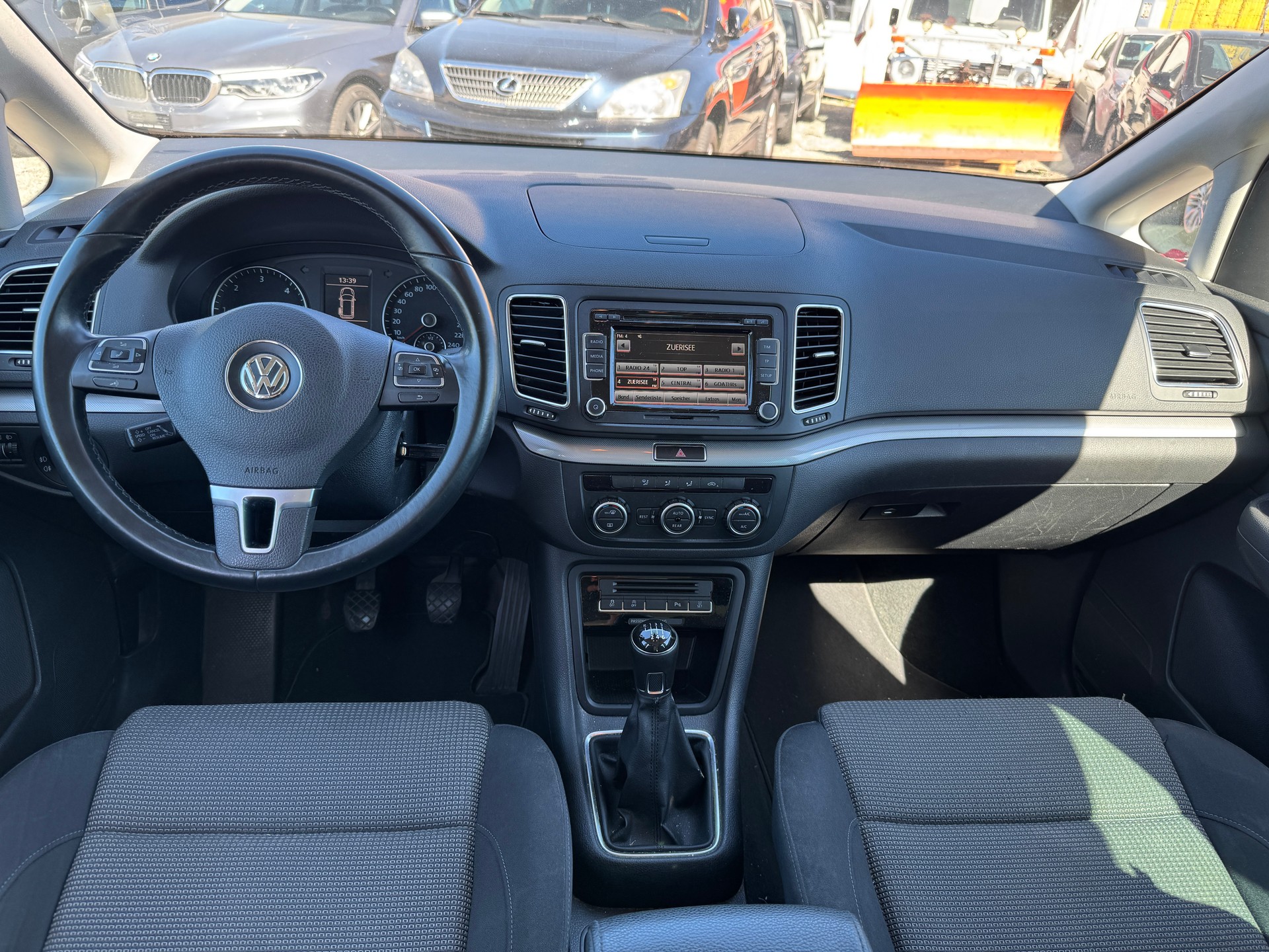 VW Sharan 2.0 TDI BlueMotion Technology Trendline-image-7