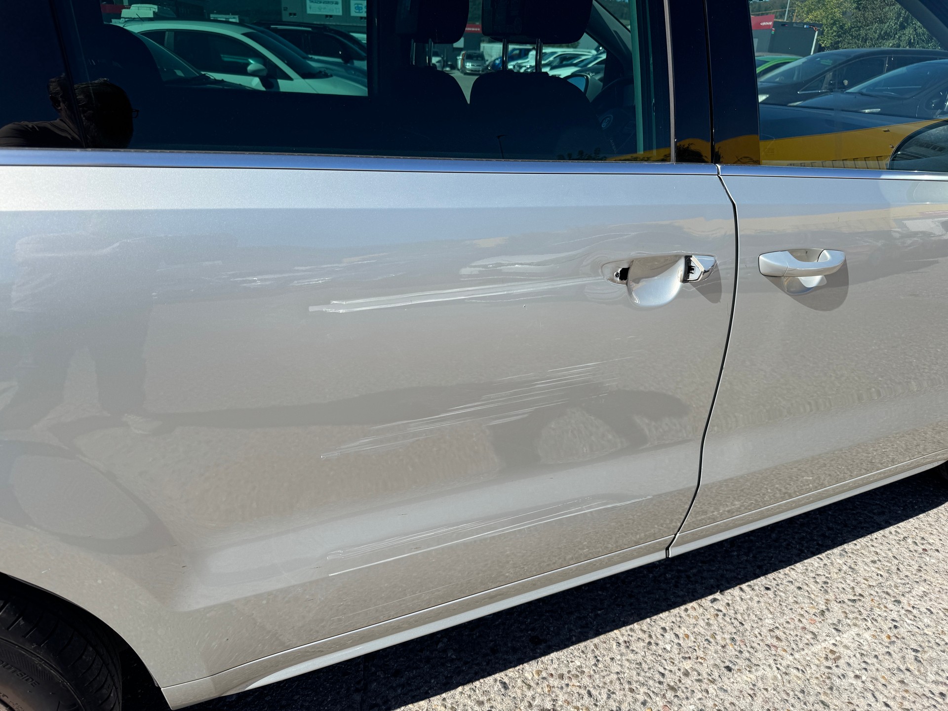 VW Sharan 2.0 TDI BlueMotion Technology Trendline-image-6