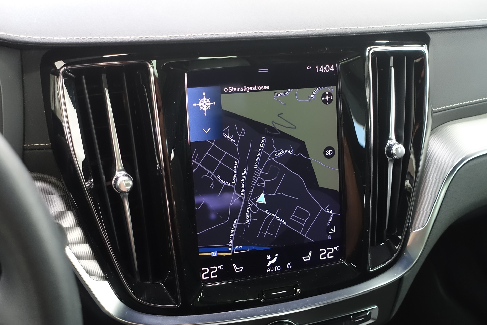 VOLVO V60 2.0 B5 R-Design AWD-image-24