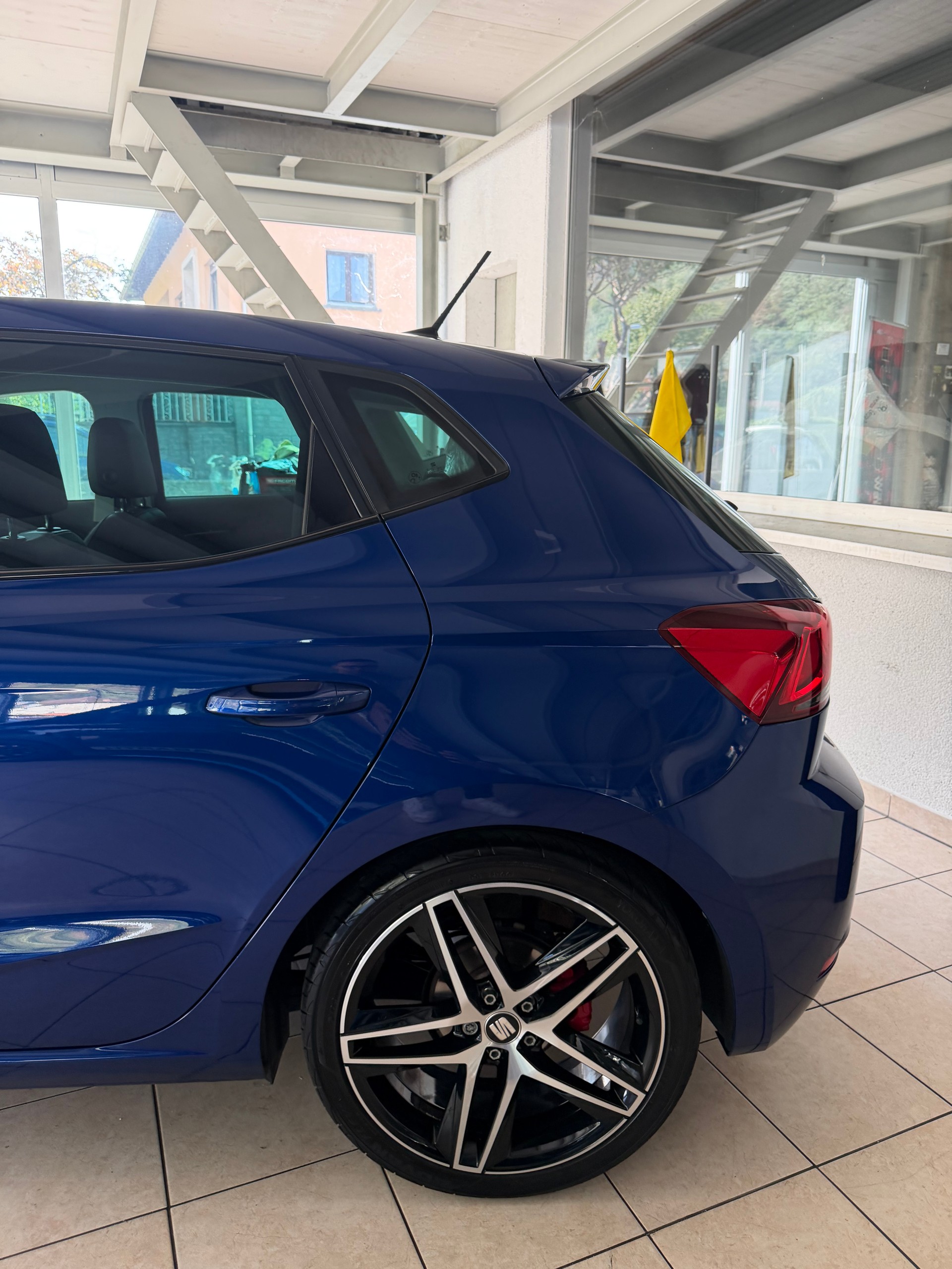 SEAT Ibiza 1.0 EcoTSI Swiss FR-image-3