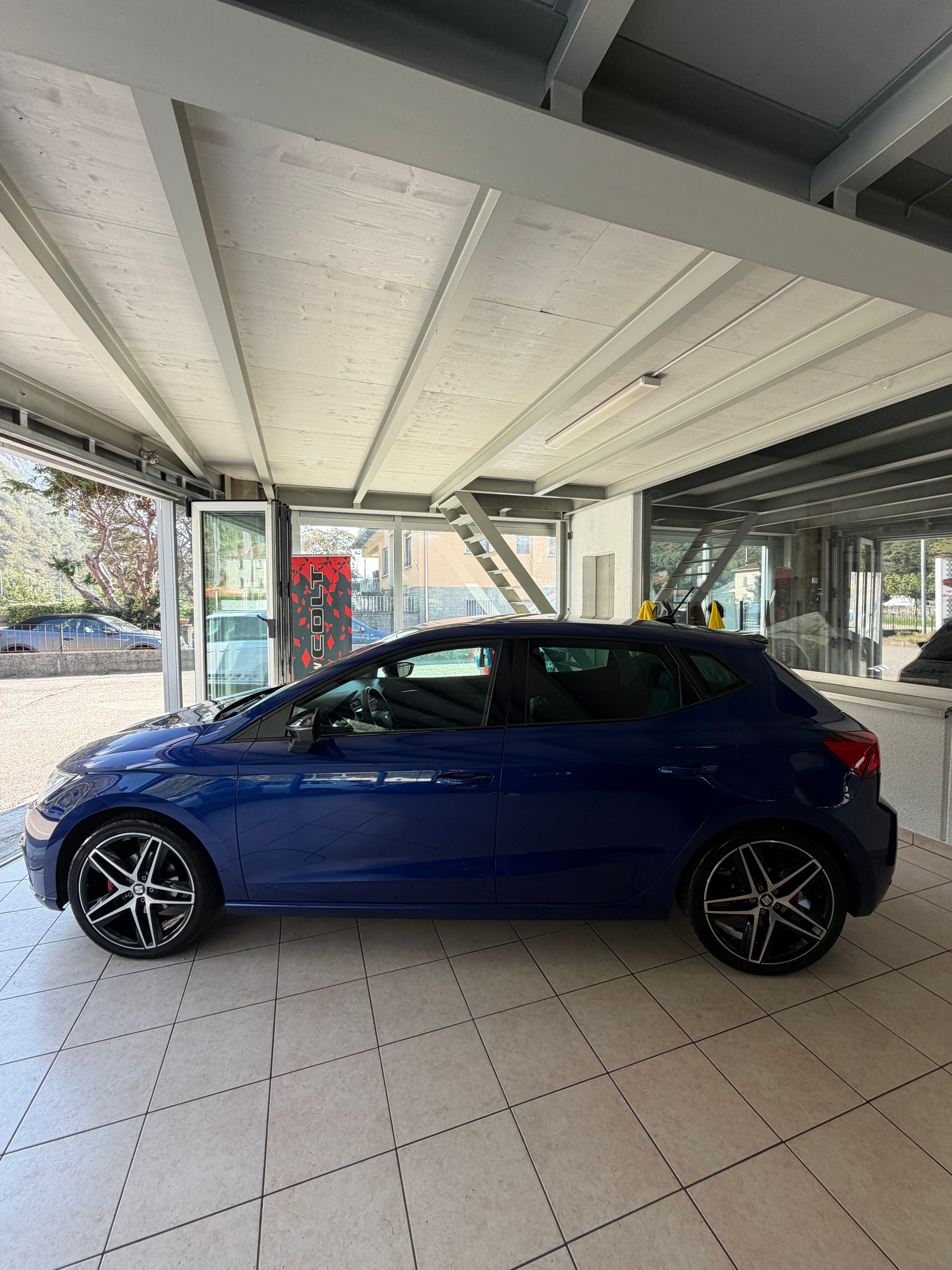 SEAT Ibiza 1.0 EcoTSI Swiss FR-image-2