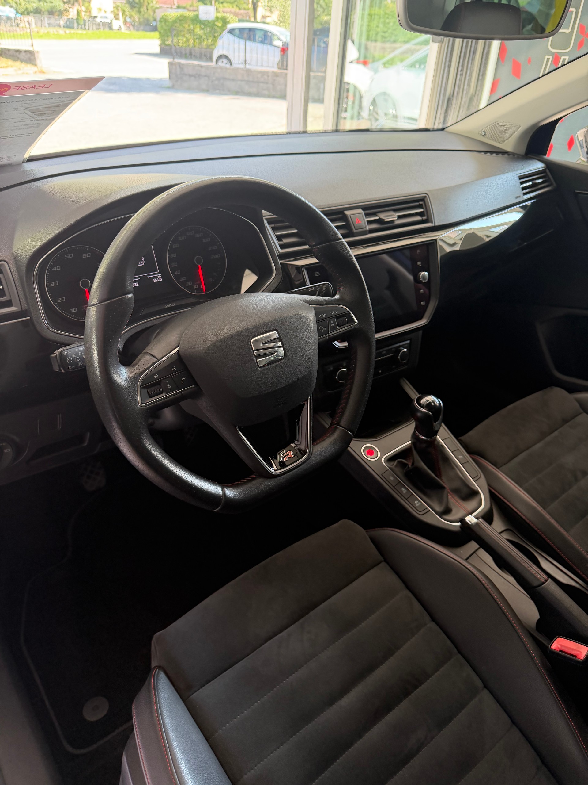 SEAT Ibiza 1.0 EcoTSI Swiss FR-image-8