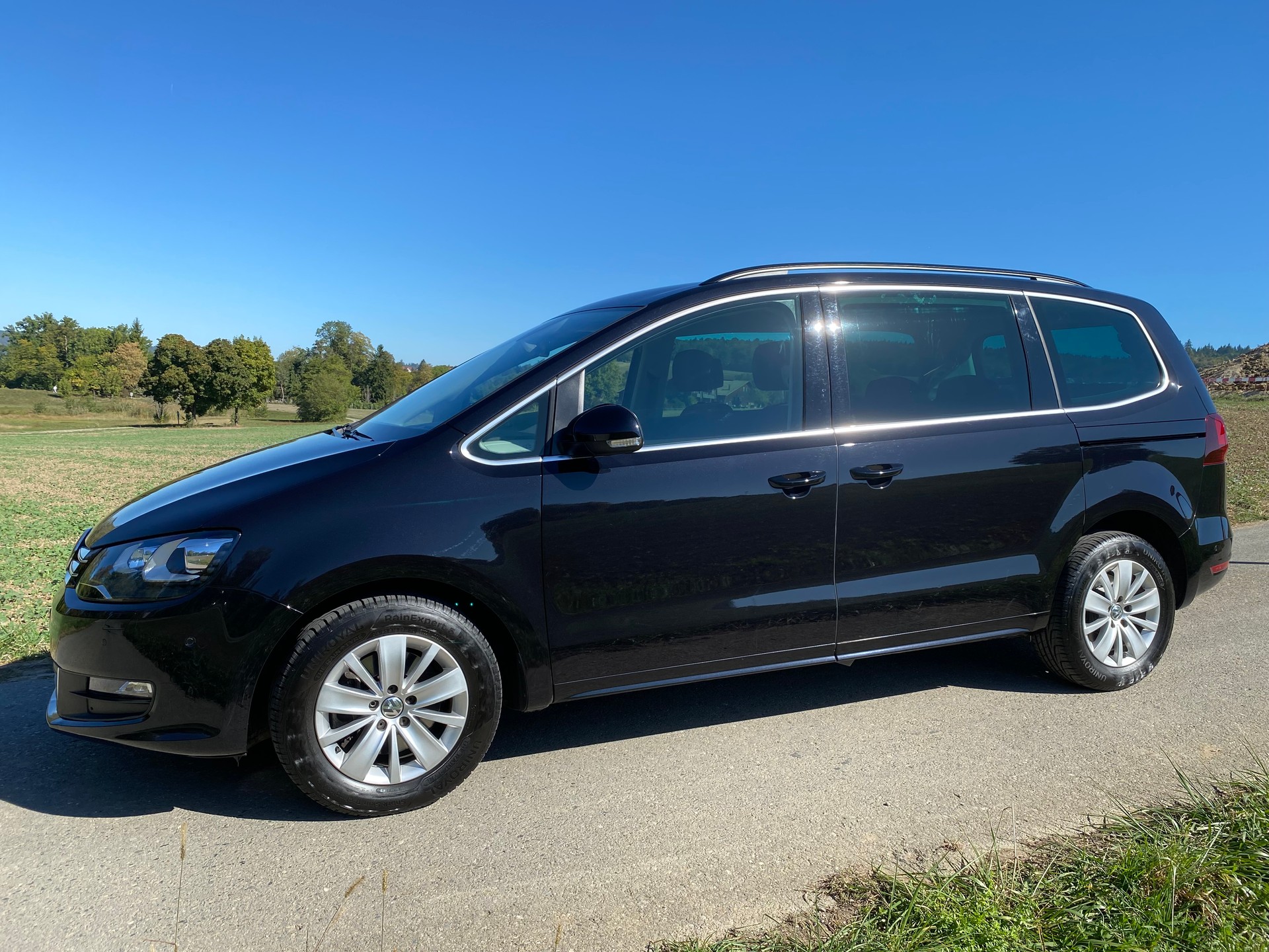 VW SHARAN-image-3