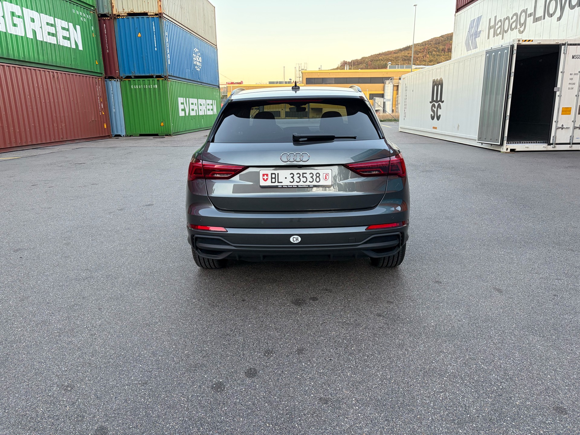 AUDI Q3 1.5 35 TFSI S line S-Tronic-image-3