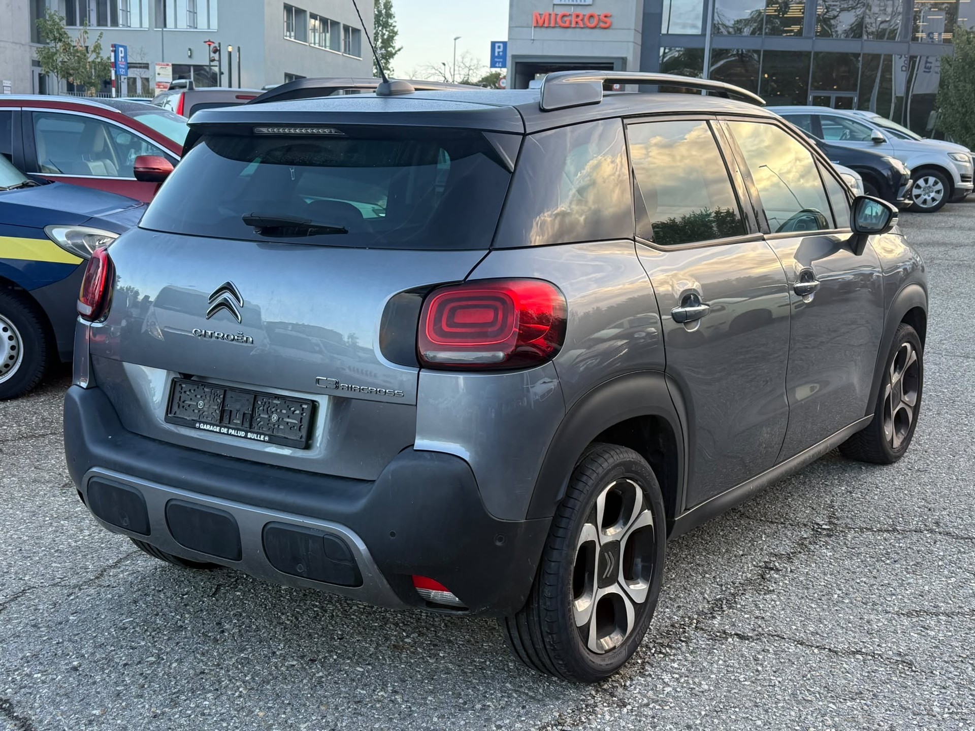 CITROEN C3 Aircross 1.2i PureTech Feel-image-6
