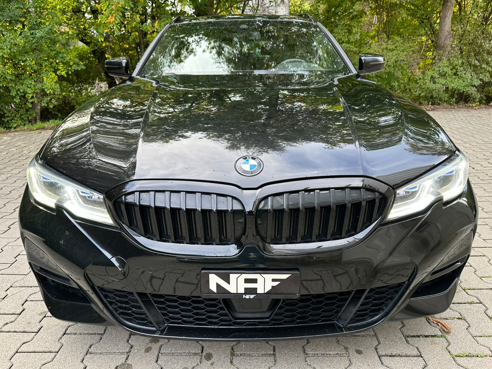 BMW 320d xDrive 48V Touring M Sport Steptronic-image-7