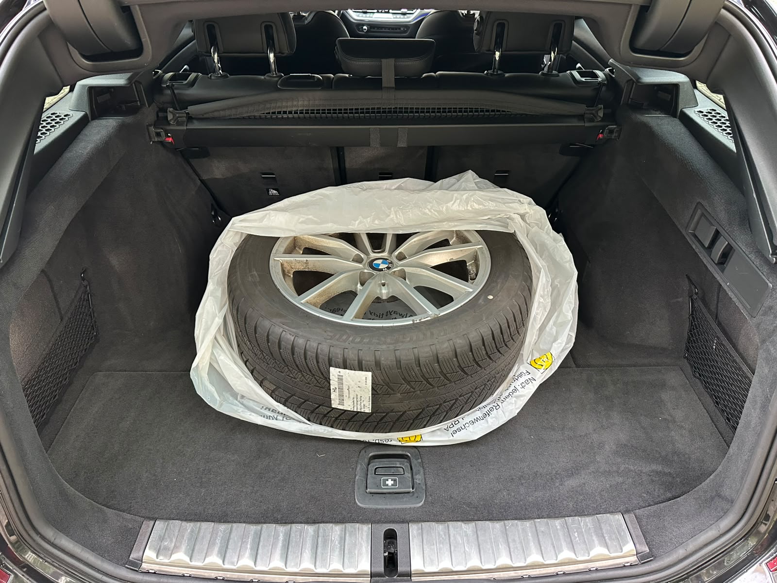 BMW 320d xDrive 48V Touring M Sport Steptronic-image-14
