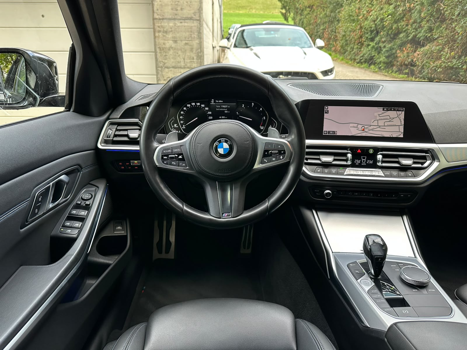 BMW 320d xDrive 48V Touring M Sport Steptronic-image-19