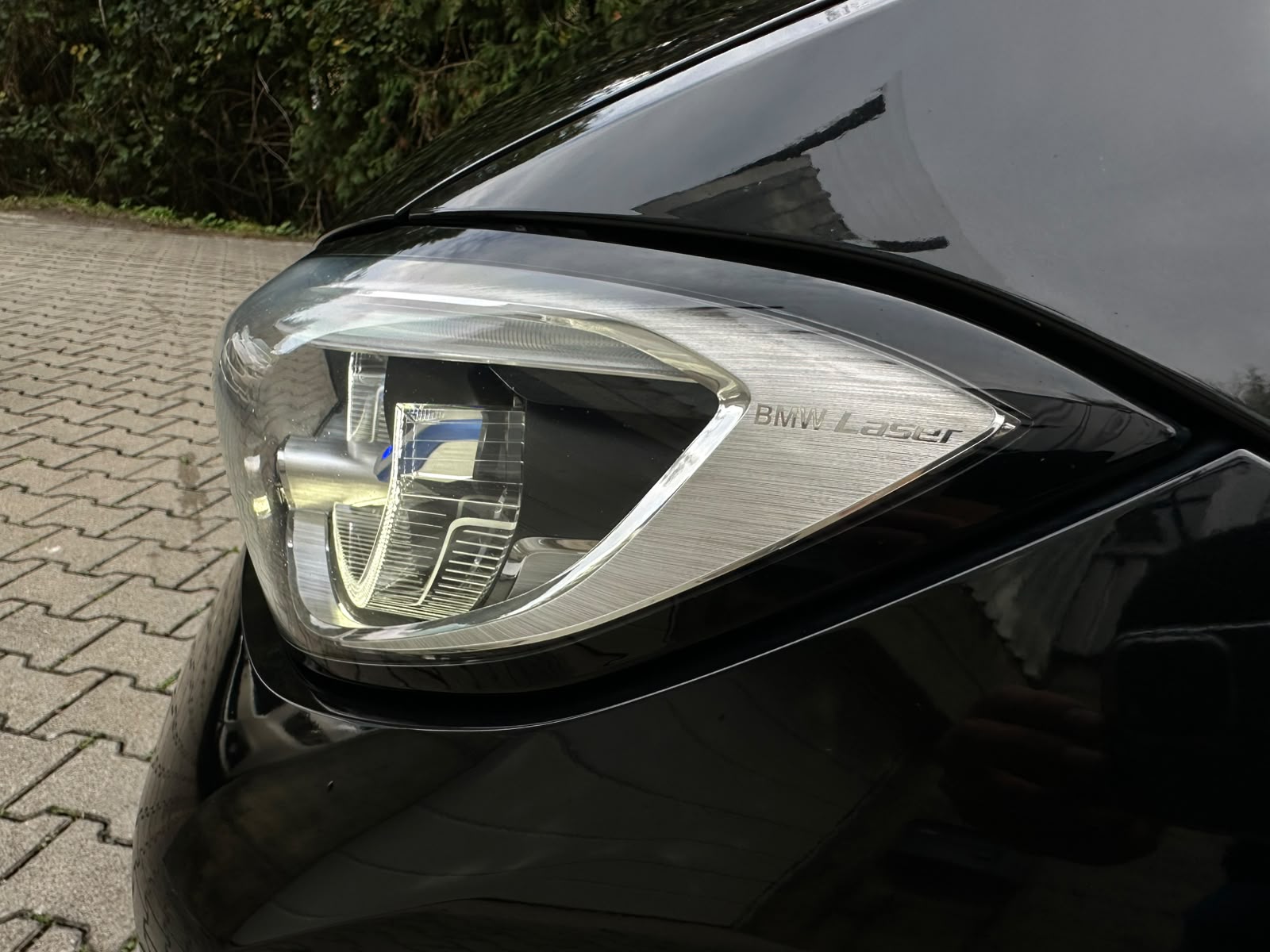BMW 320d xDrive 48V Touring M Sport Steptronic-image-8