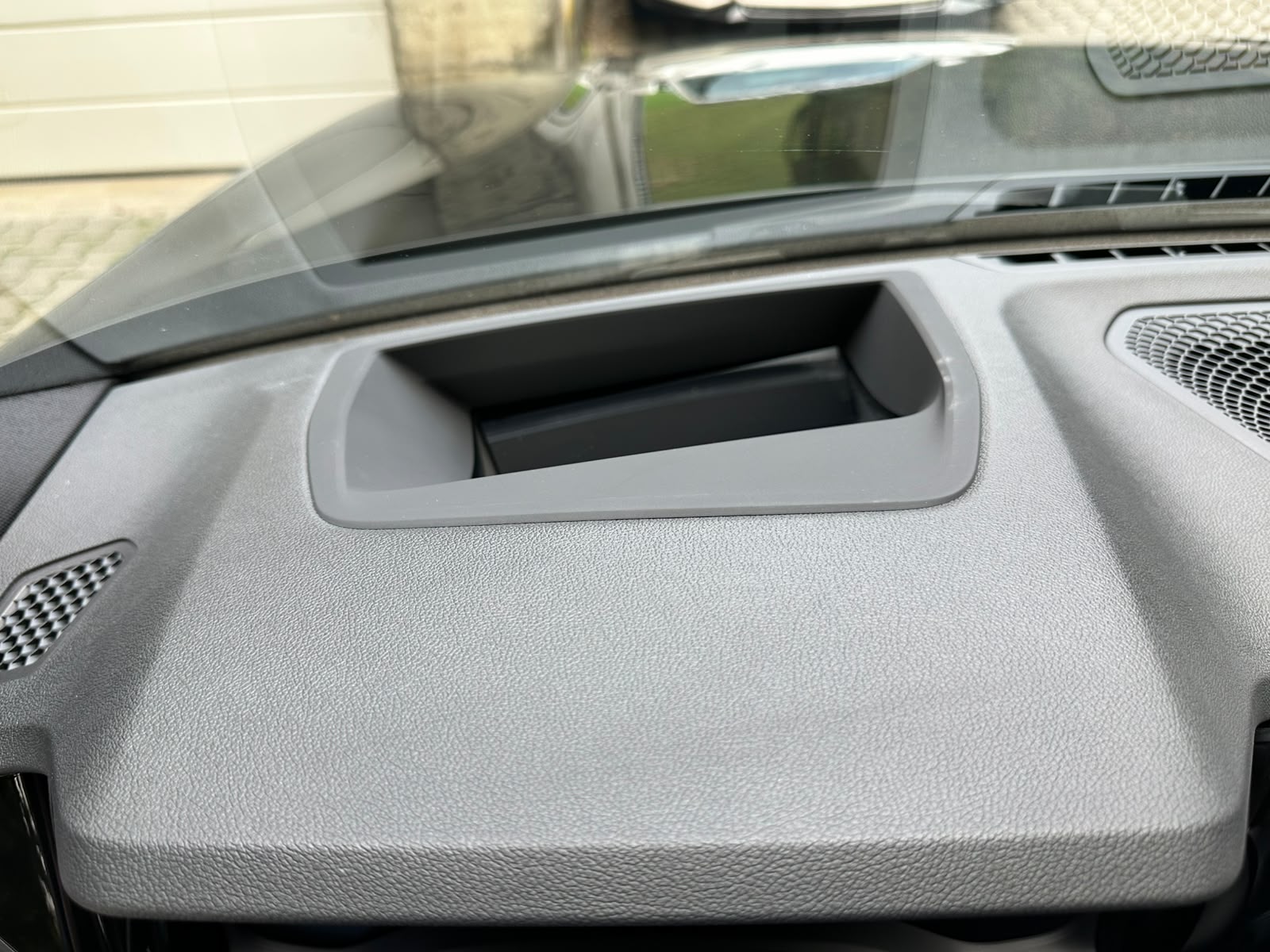 BMW 320d xDrive 48V Touring M Sport Steptronic-image-25