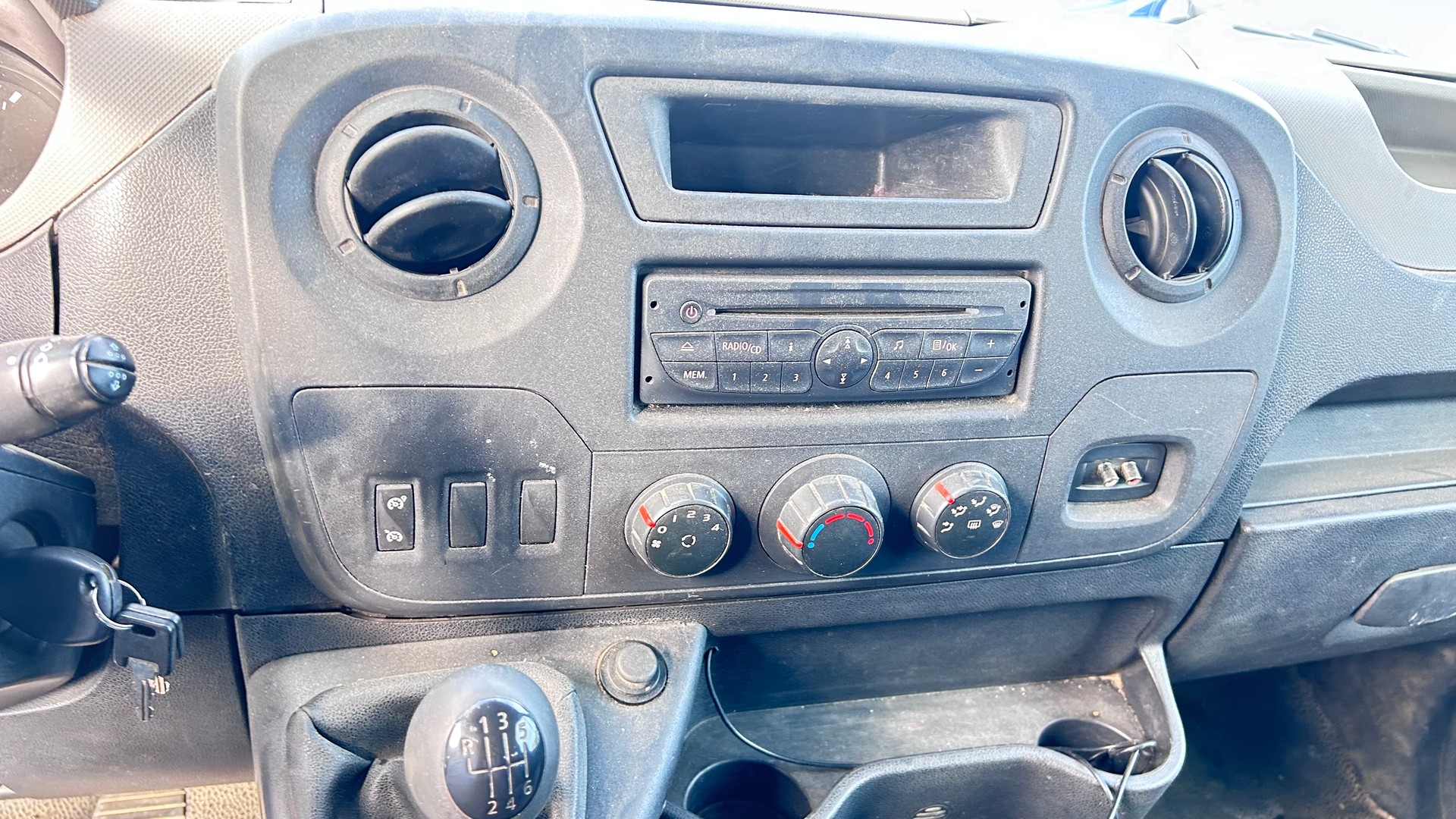 RENAULT Master T35 2.3dCi L3H1-image-11