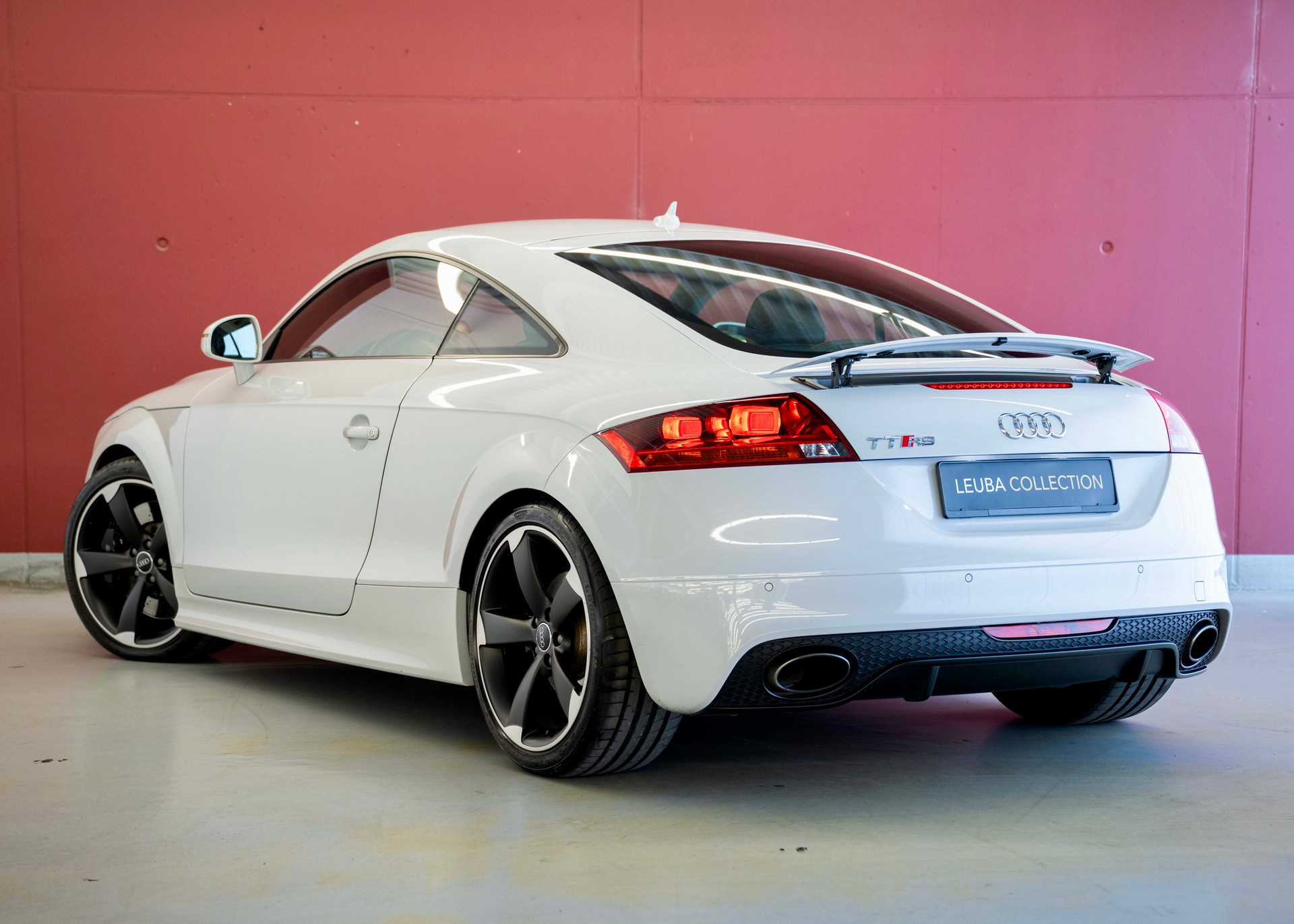 AUDI TT RS Roadster 2.5 TFSI quattro (1st hand, German car, full service history, fantastic condition)-image-1