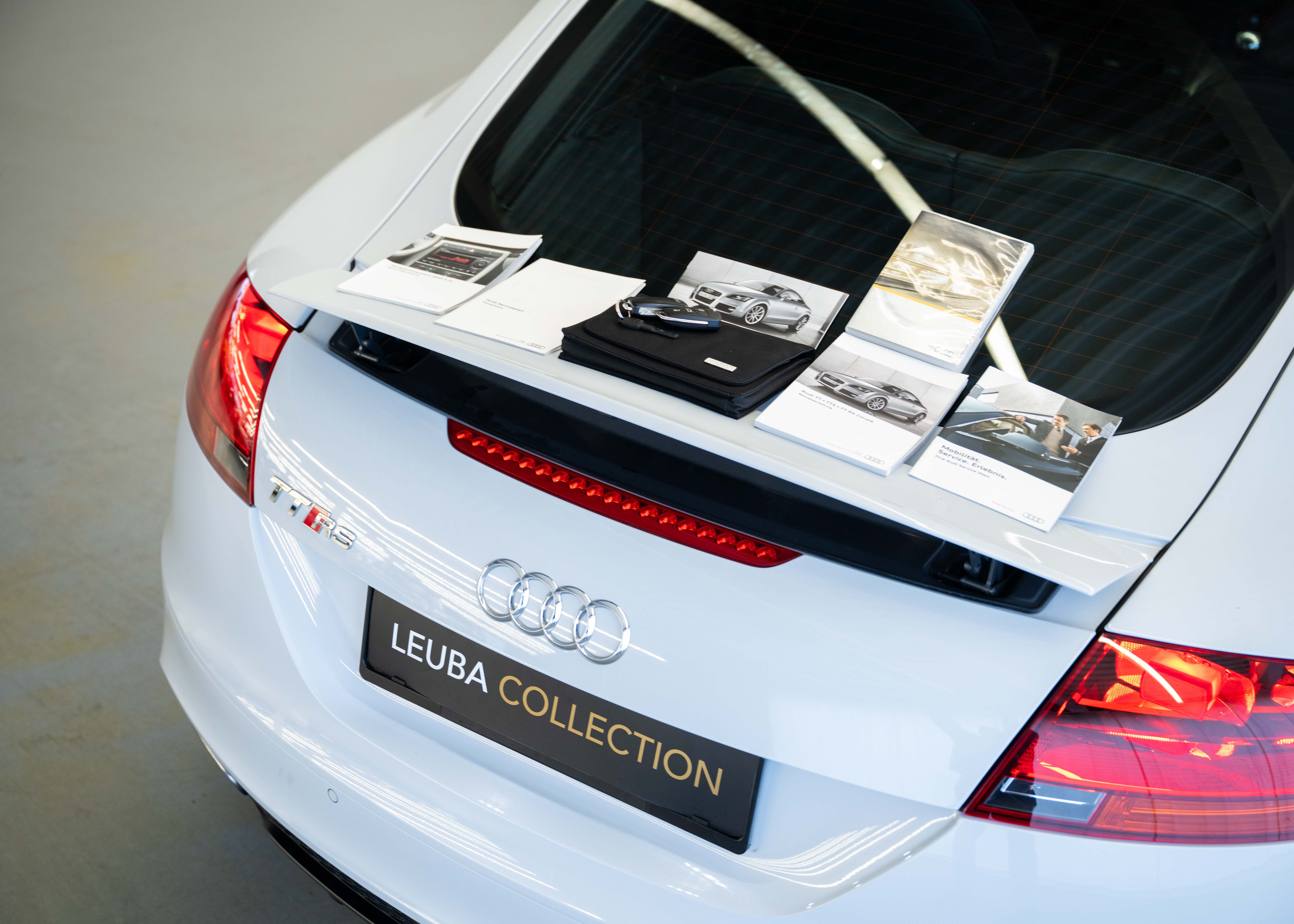Image AUDI TT TT RS Coupé 2.5 TFSI quattro (1st hand, German car, full service history, fantastic condition)