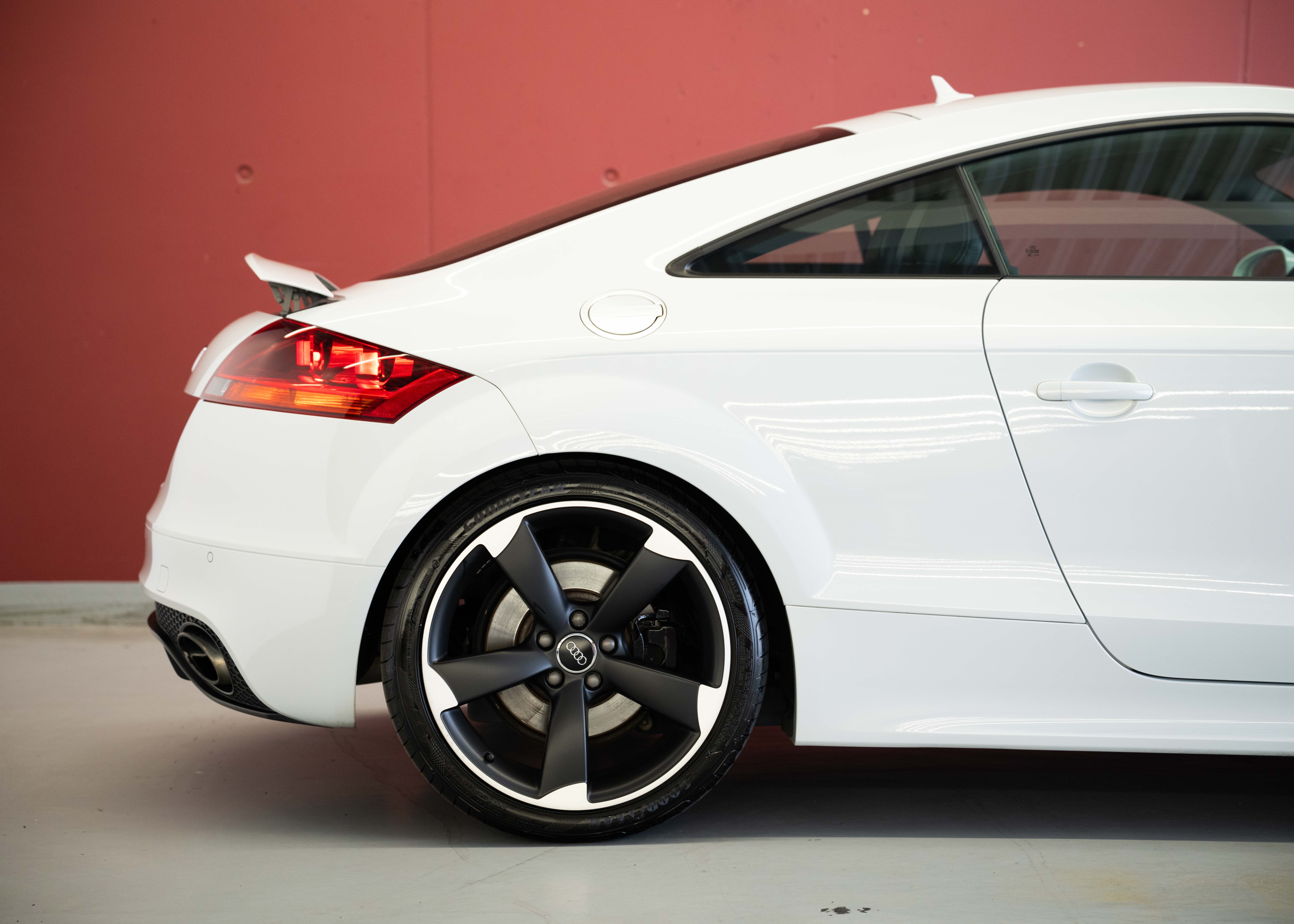 Image AUDI TT TT RS Coupé 2.5 TFSI quattro (1st hand, German car, full service history, fantastic condition)