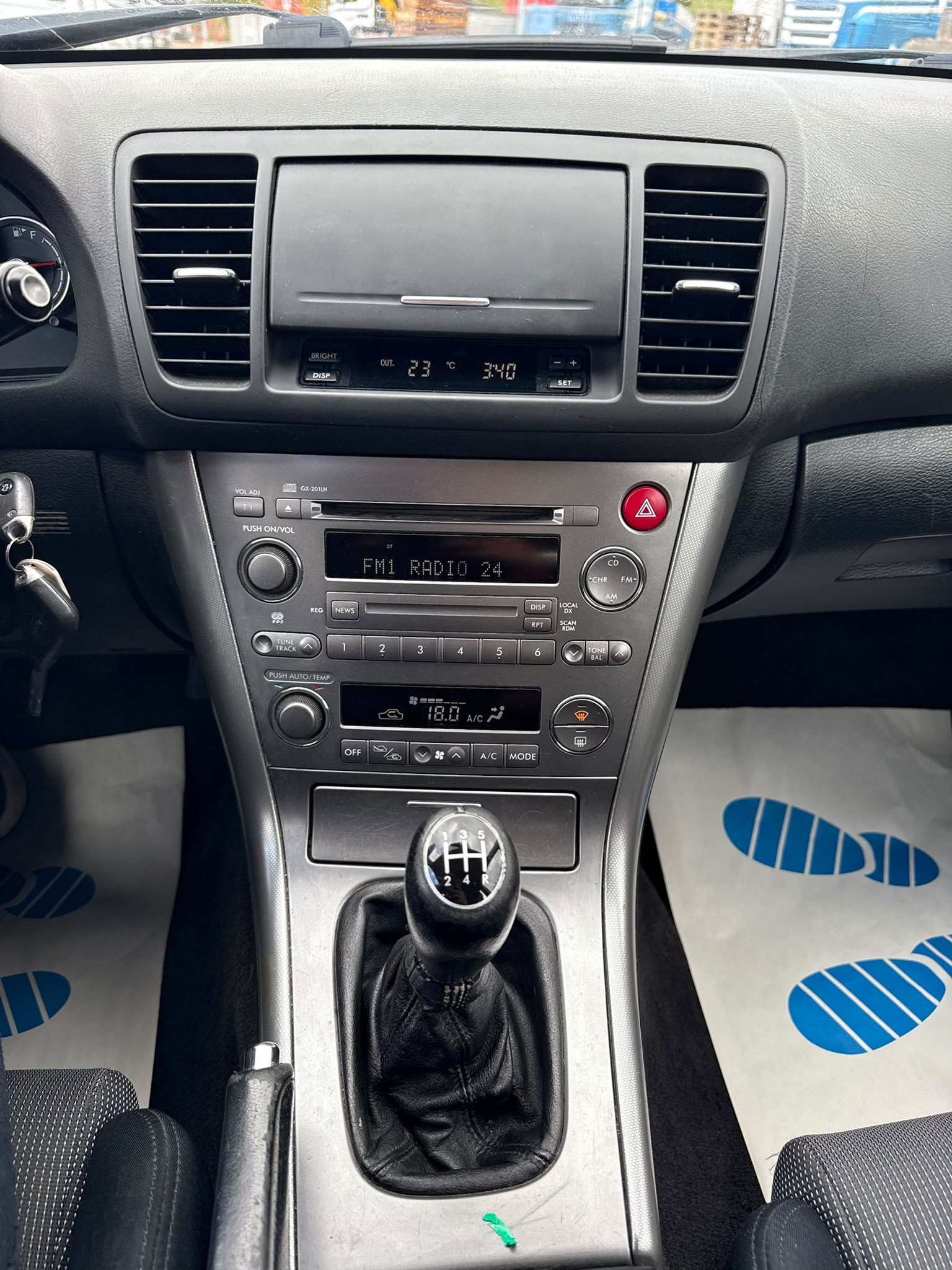 SUBARU Legacy 2.5i AWD Classic-image-14