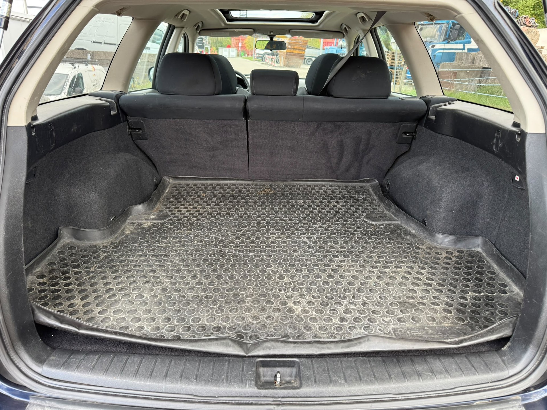 SUBARU Legacy 2.5i AWD Classic-image-12