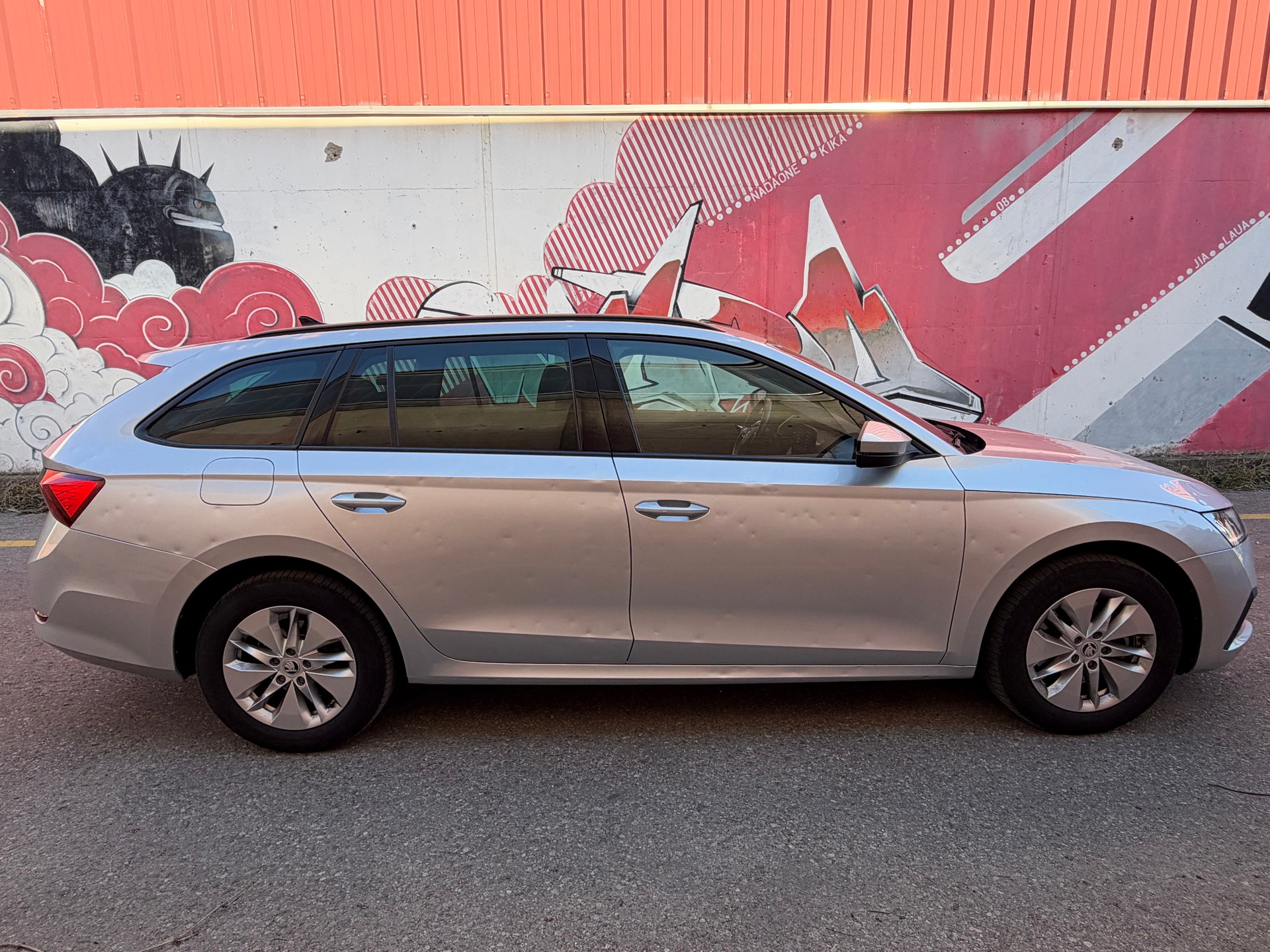 SKODA Octavia Combi 2.0 TDI DSG Ambition 4x4-image-4