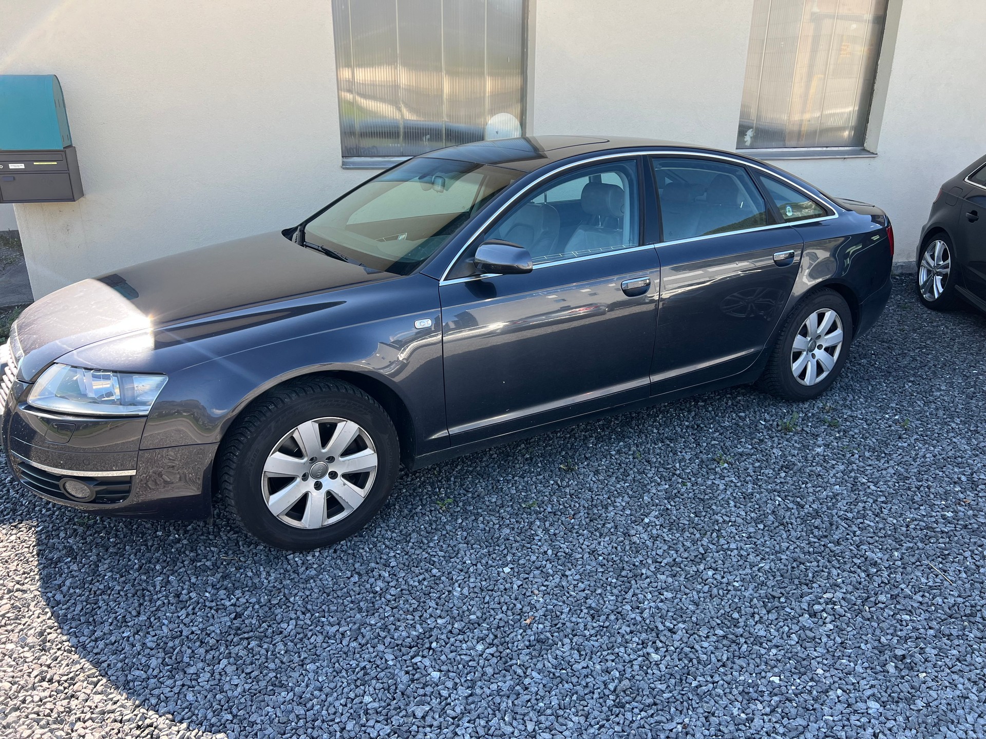 AUDI A6 Limousine 3.0 V6 TDI 4x4 ***Automatik * Navigation * Klima * Teilleder ***-image-1
