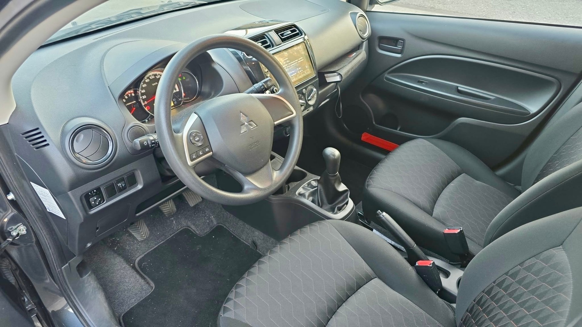 MITSUBISHI Space Star 1.2 Inform-image-10