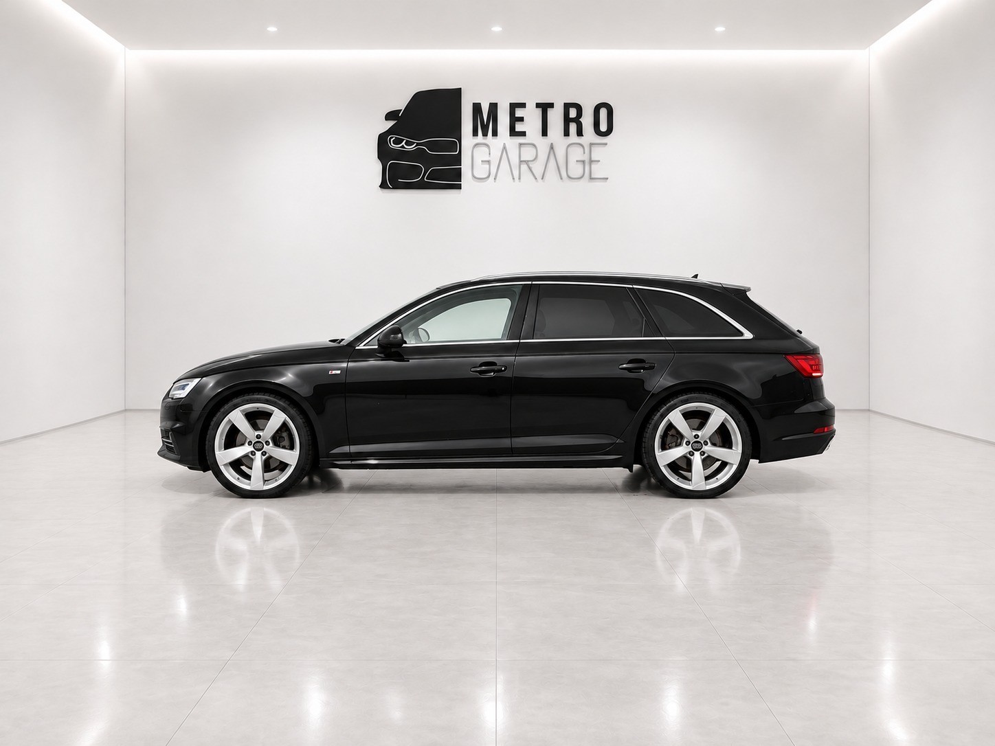 AUDI A4 Avant 2.0 TFSI Sport S-tronic-image-1