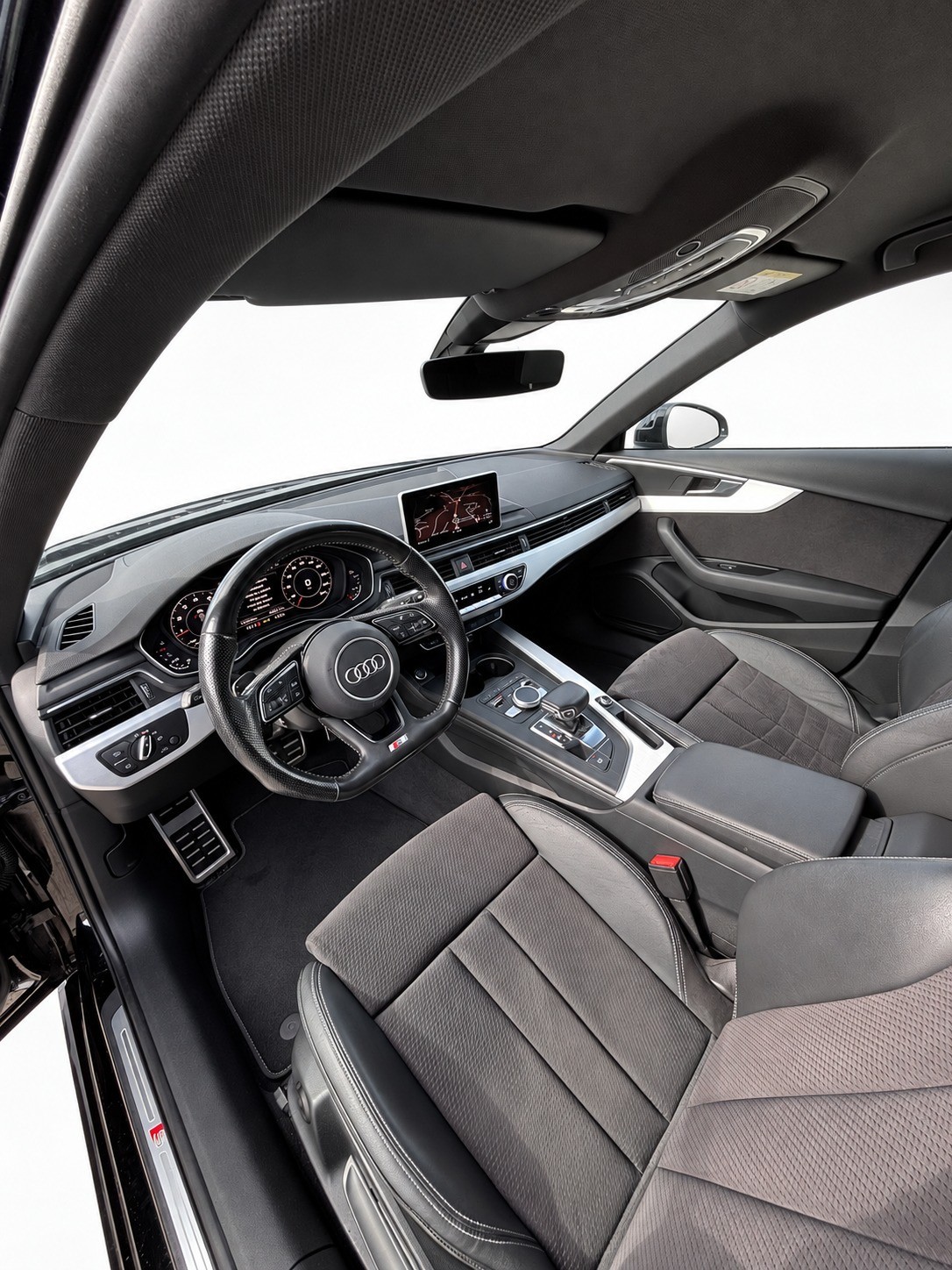 AUDI A4 Avant 2.0 TFSI Sport S-tronic-image-8