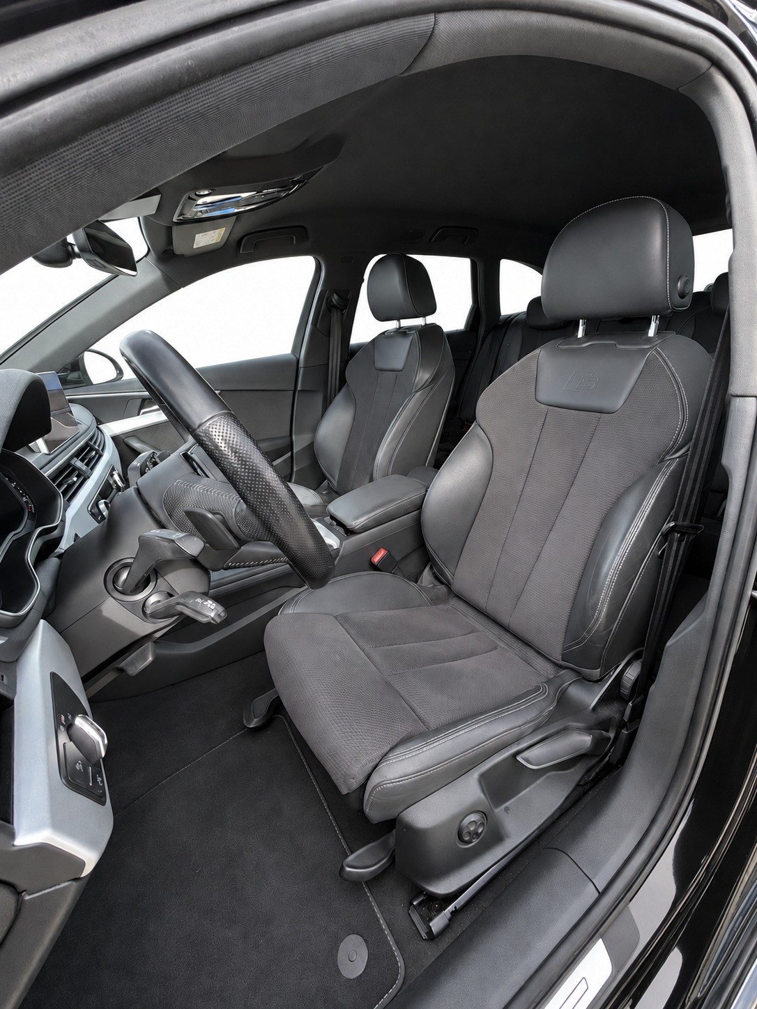 AUDI A4 Avant 2.0 TFSI Sport S-tronic-image-9