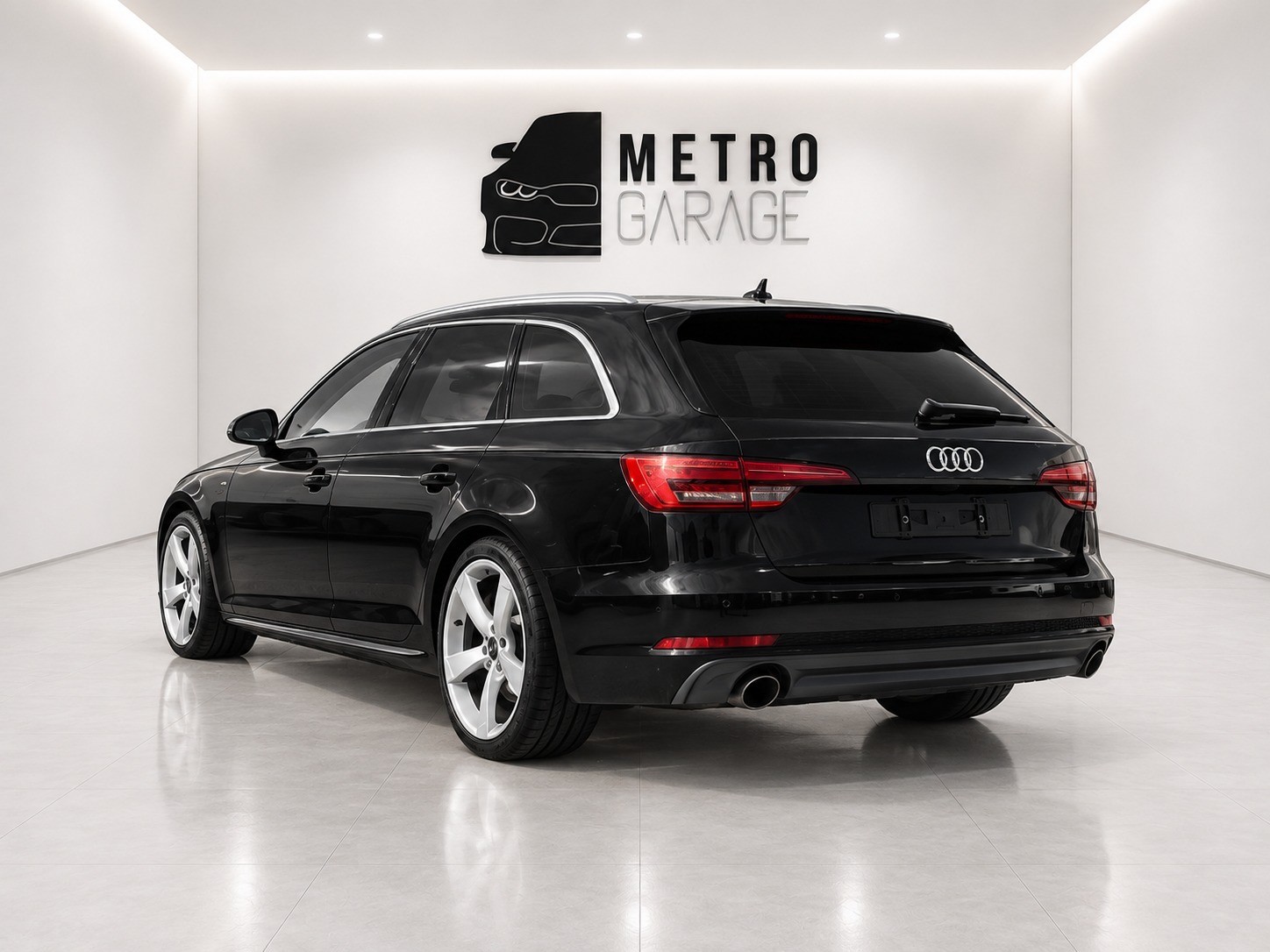 AUDI A4 Avant 2.0 TFSI Sport S-tronic-image-2