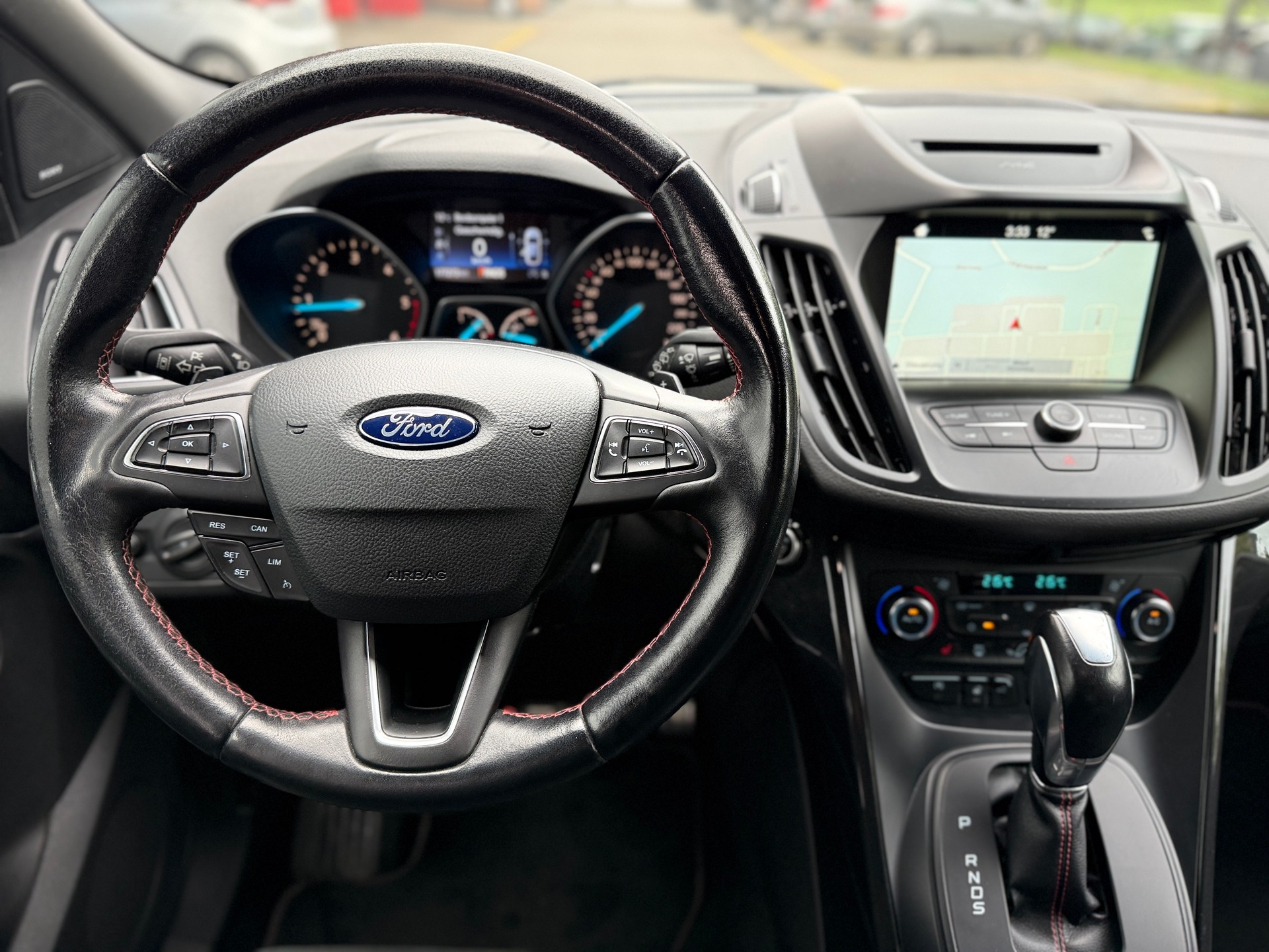 FORD Kuga 2.0 TDCi ST Line 4WD PowerShift-image-11