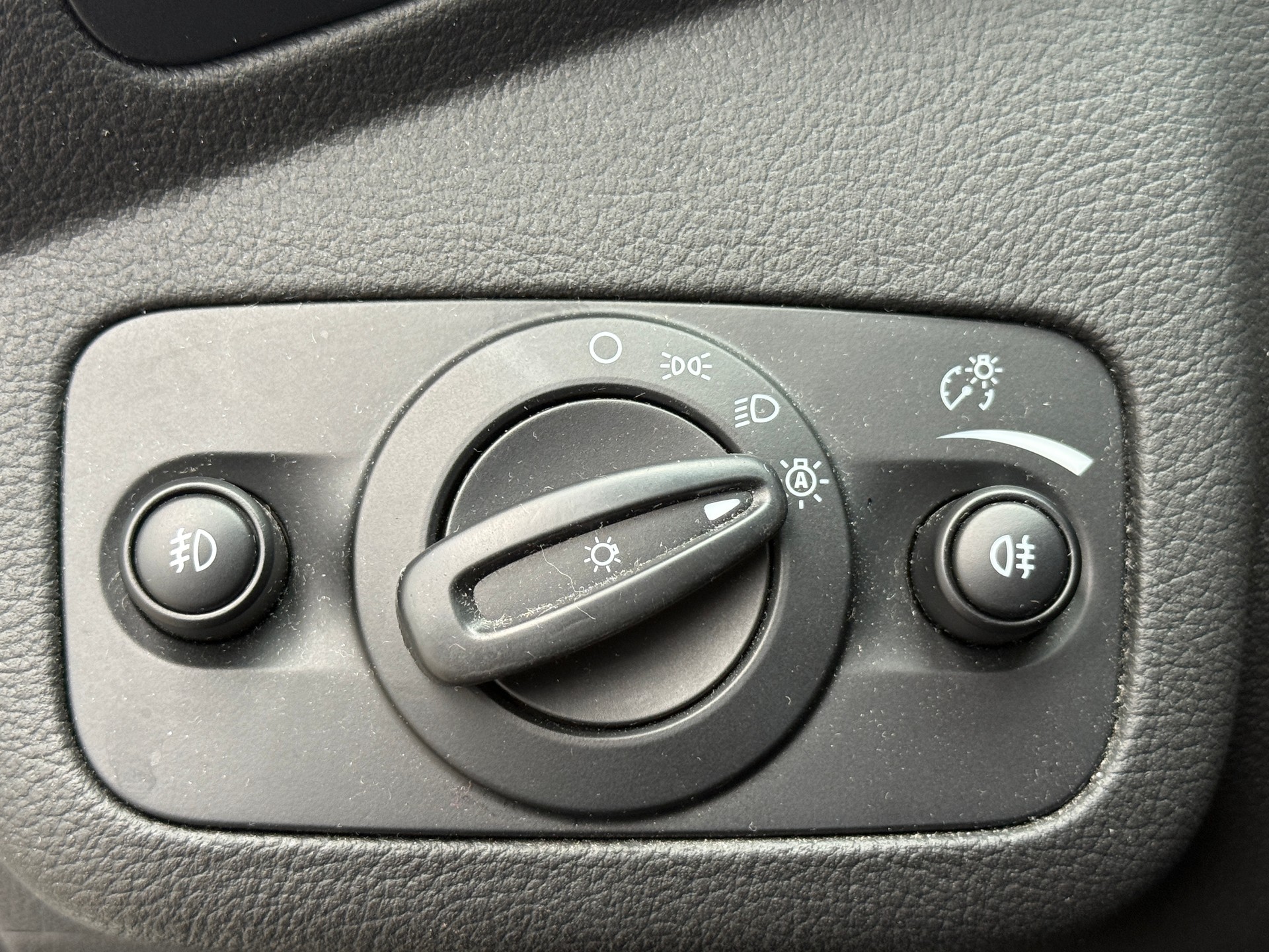 FORD Kuga 2.0 TDCi ST Line 4WD PowerShift-image-20
