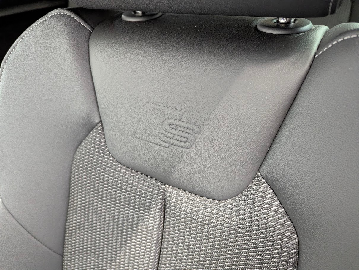 AUDI A1 Sportback 2.0 40 TFSI S Line S-Tronic*5J GAR S-LINE KOMPLETT NAVI+ VOLL-LED DÄMPFER ACC KEYLESS*-image-6
