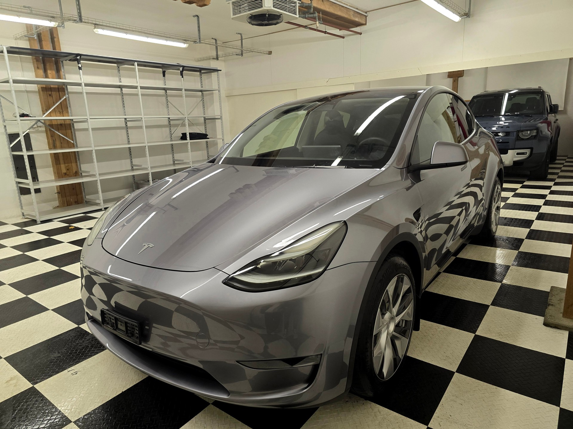 TESLA Model Y Long Range-image-2