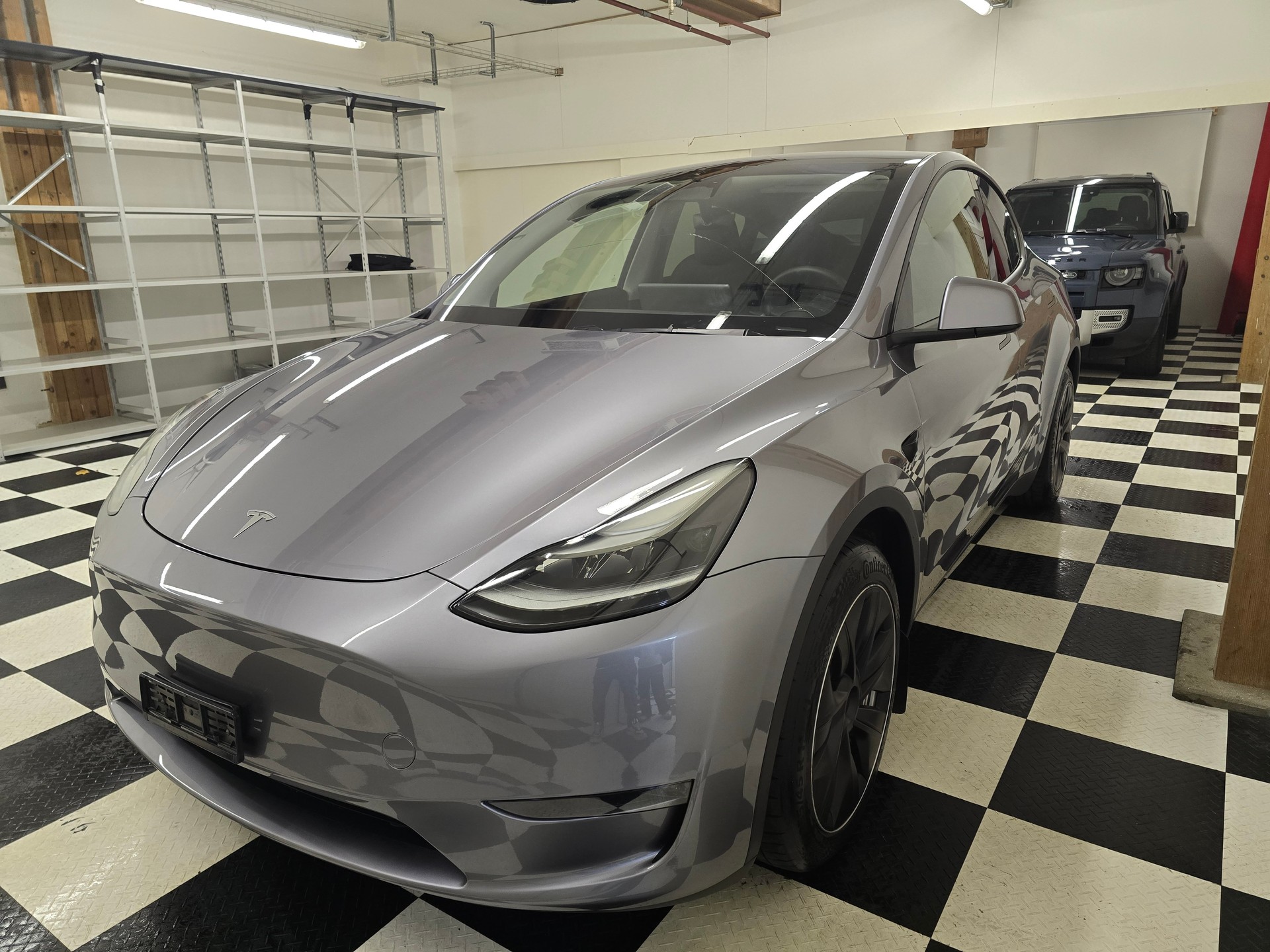 TESLA Model Y Long Range-image-1