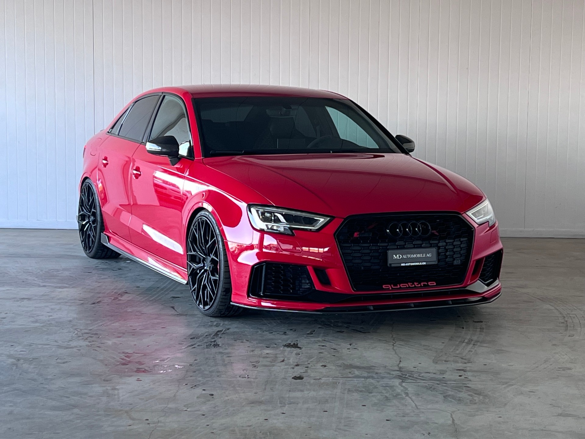 AUDI RS3 Limousine 2.5 TSI quattro S-tronic-image-2