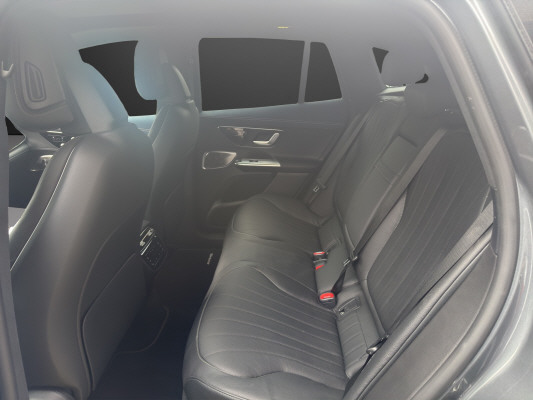 MERCEDES-BENZ EQE 500 4 Matic Exe. Ed.-image-8