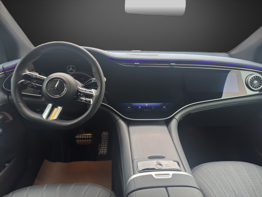 MERCEDES-BENZ EQE 500 4 Matic Exe. Ed.-image-7