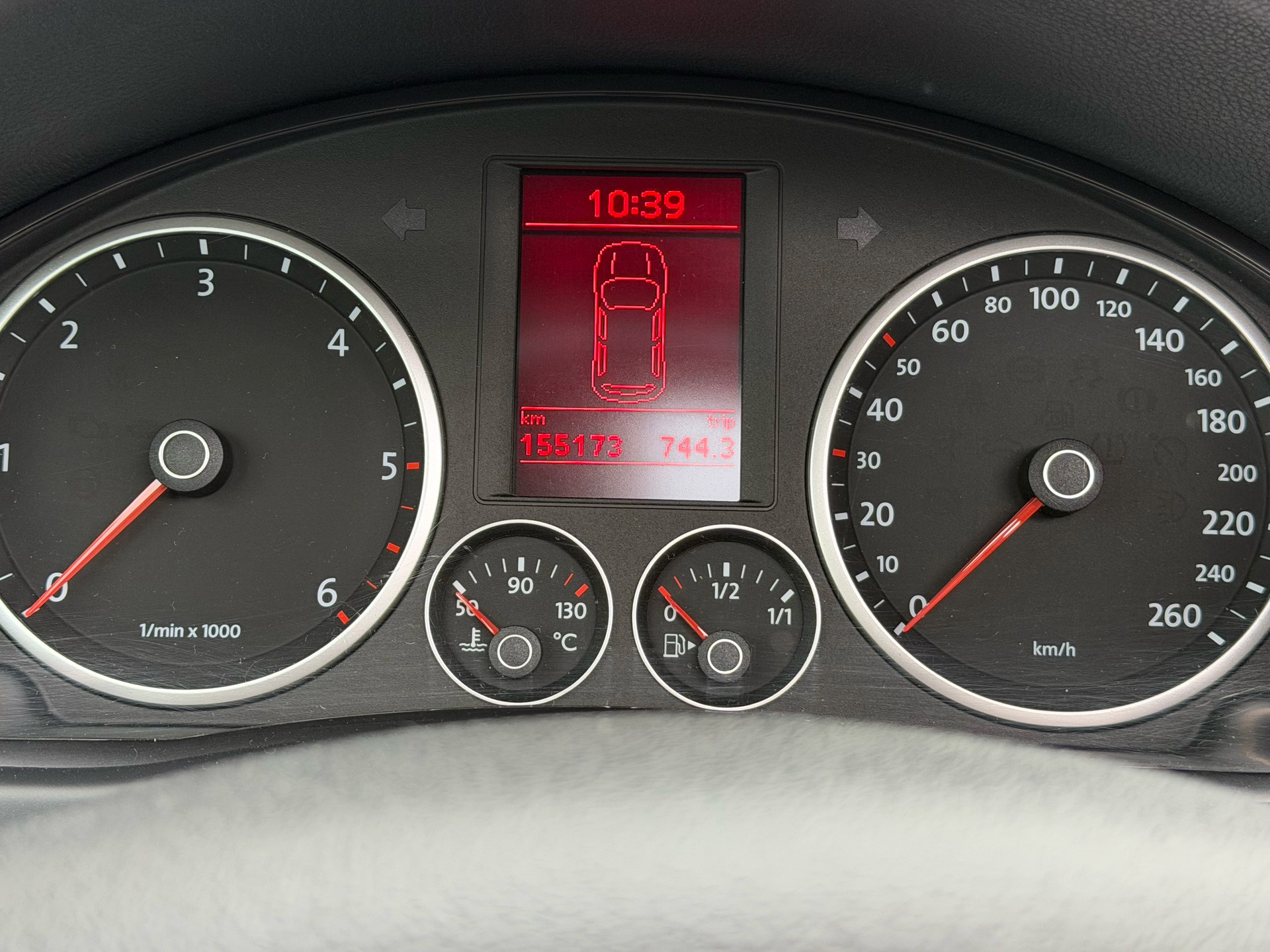 VW Tiguan 2.0 TDI Sport&Style Tiptronic-image-16