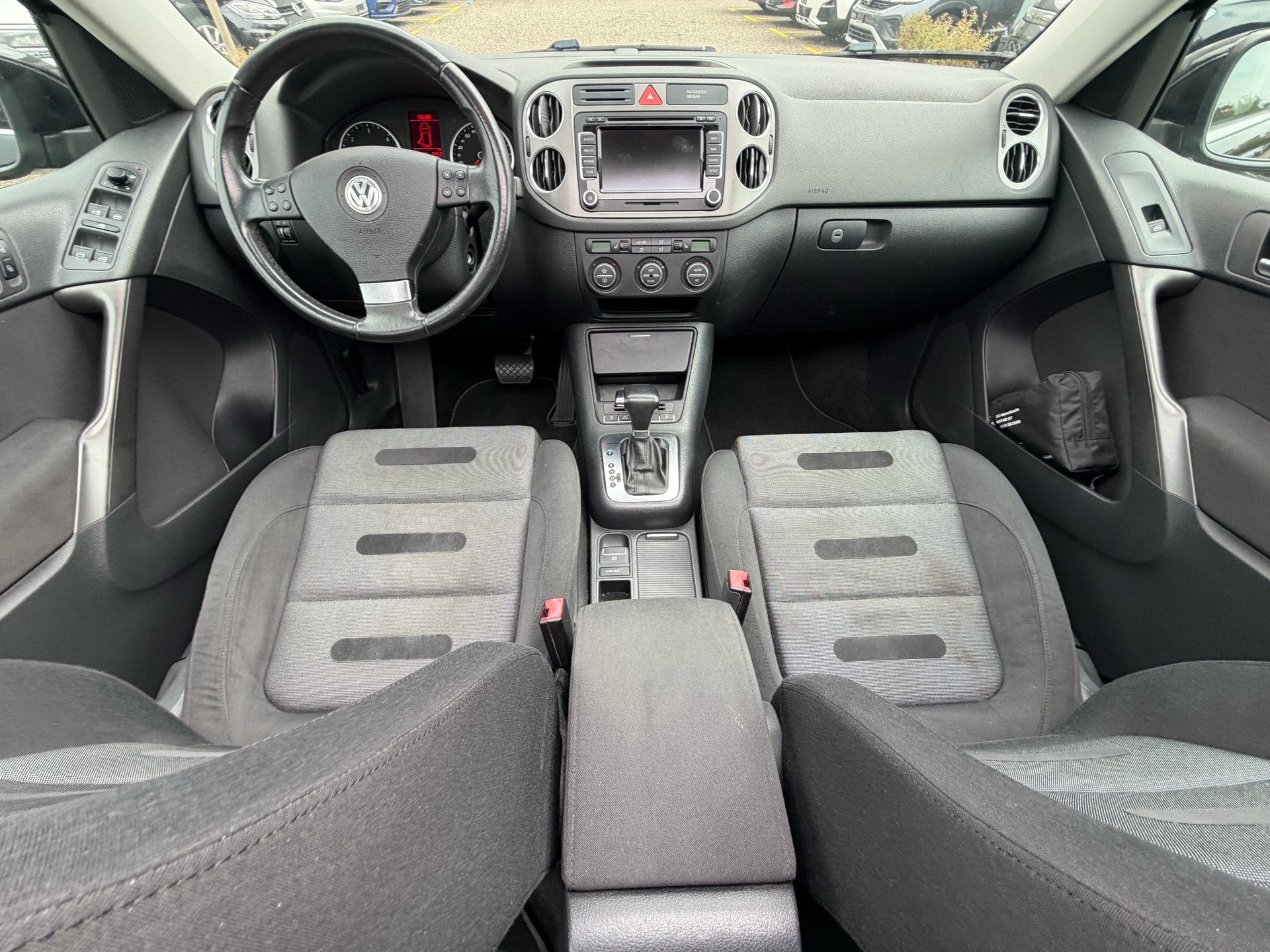 VW Tiguan 2.0 TDI Sport&Style Tiptronic-image-10