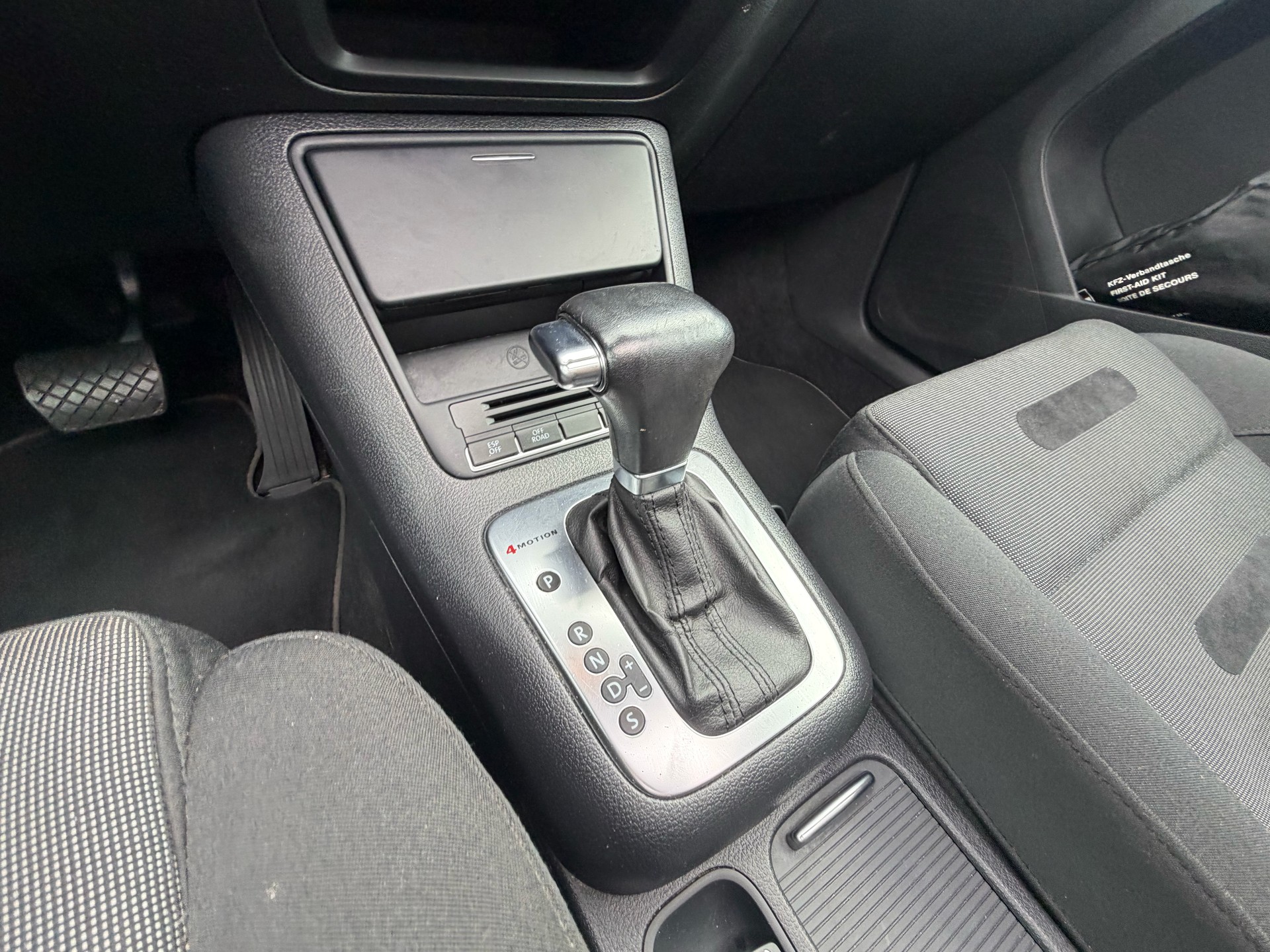 VW Tiguan 2.0 TDI Sport&Style Tiptronic-image-12