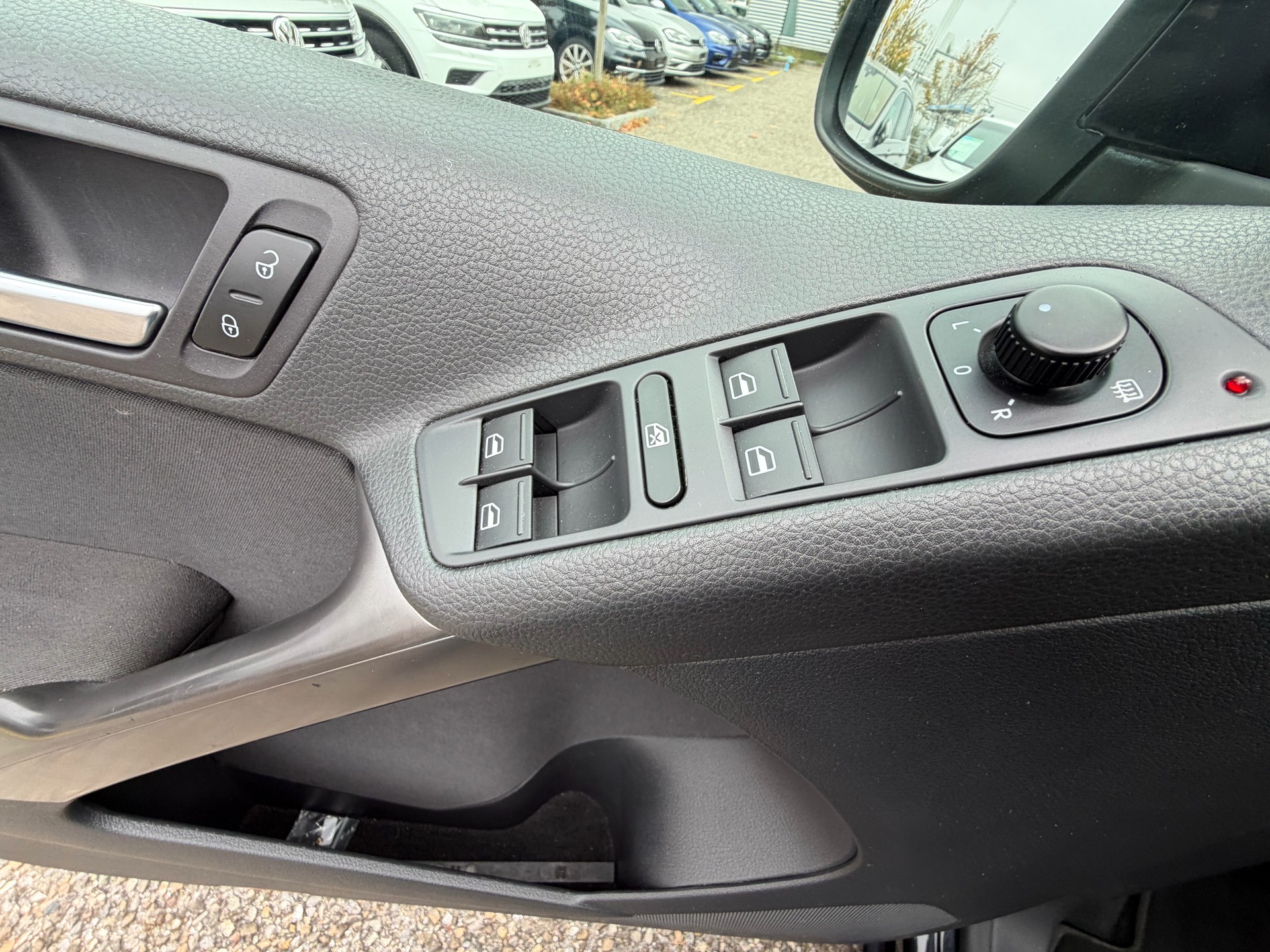 VW Tiguan 2.0 TDI Sport&Style Tiptronic-image-13